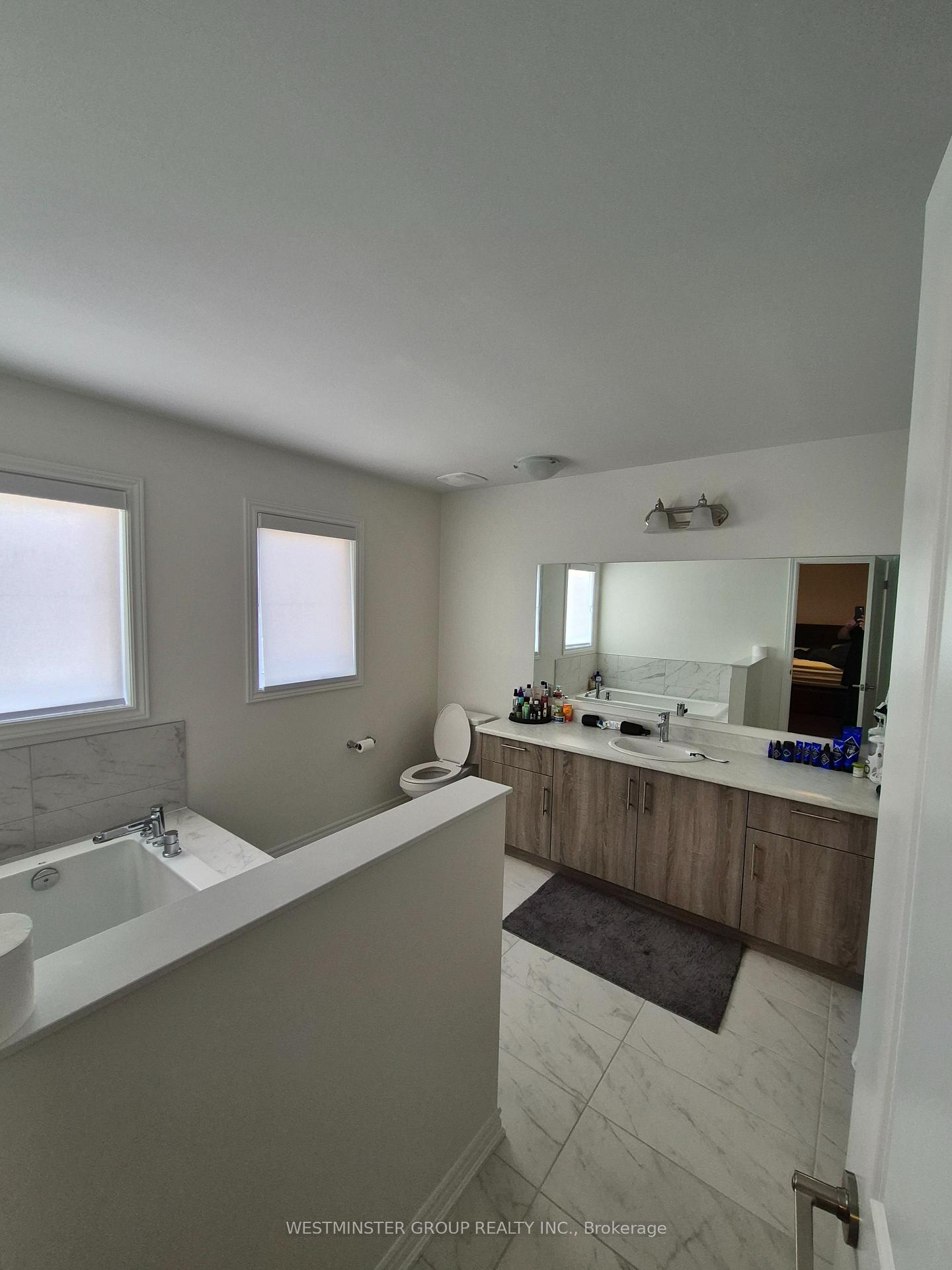 Photo 11 of 18 Gemini Drive, Barrie, Rural Barrie Southeast — HOMEH