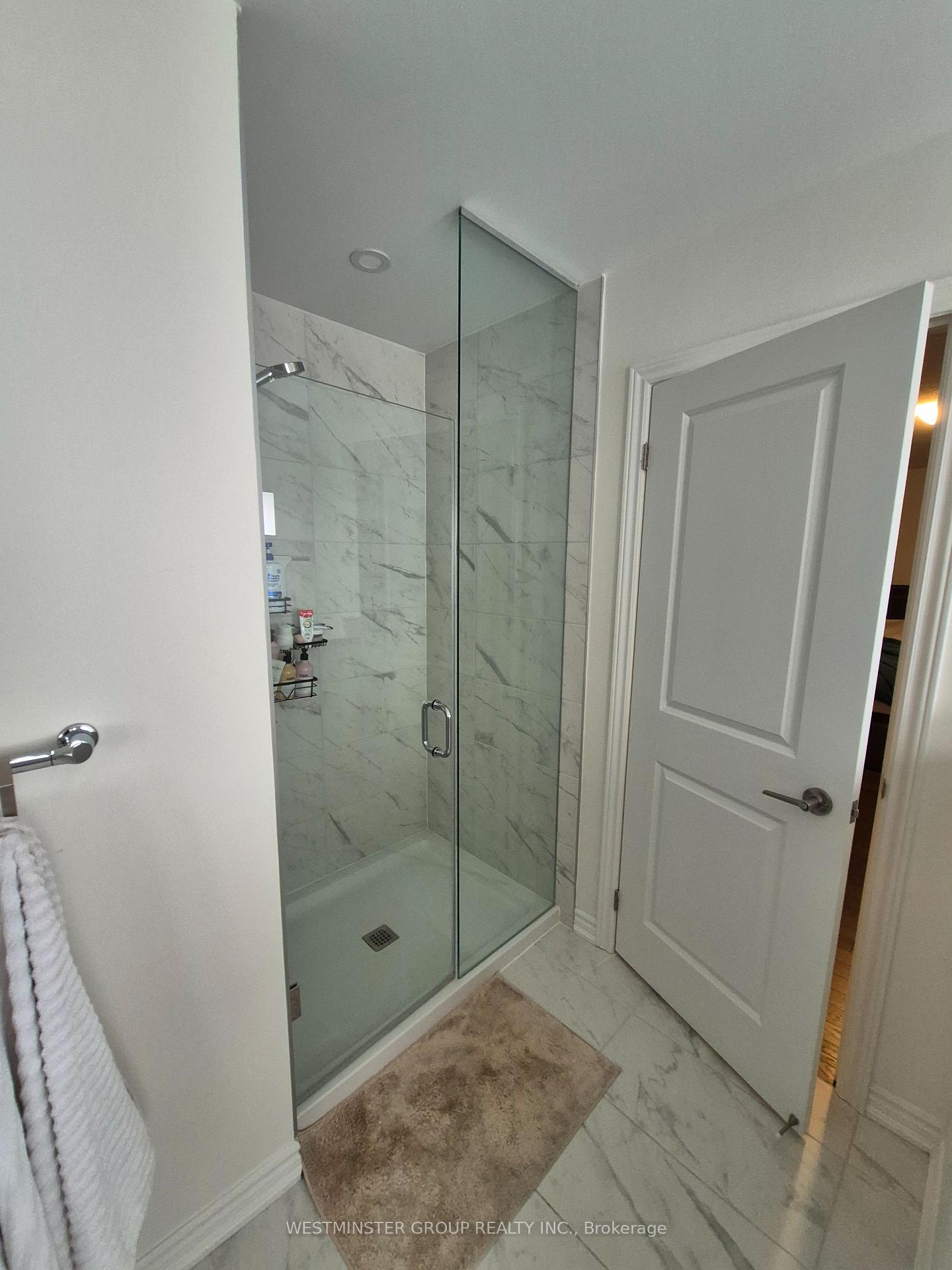 Photo 12 of 18 Gemini Drive, Barrie, Rural Barrie Southeast — HOMEH