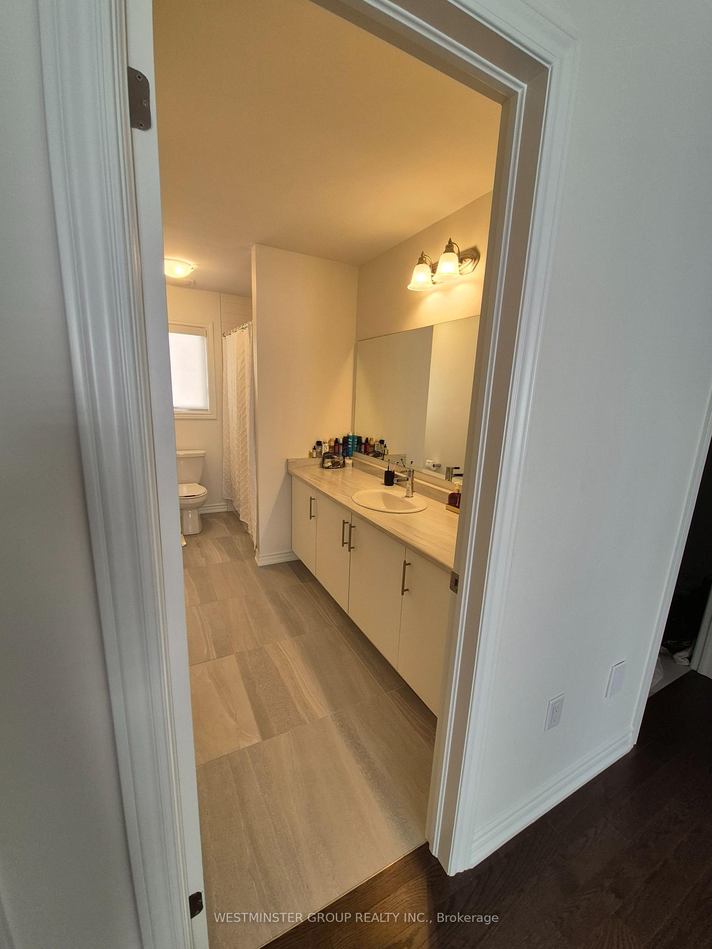 Photo 21 of 18 Gemini Drive, Barrie, Rural Barrie Southeast — HOMEH