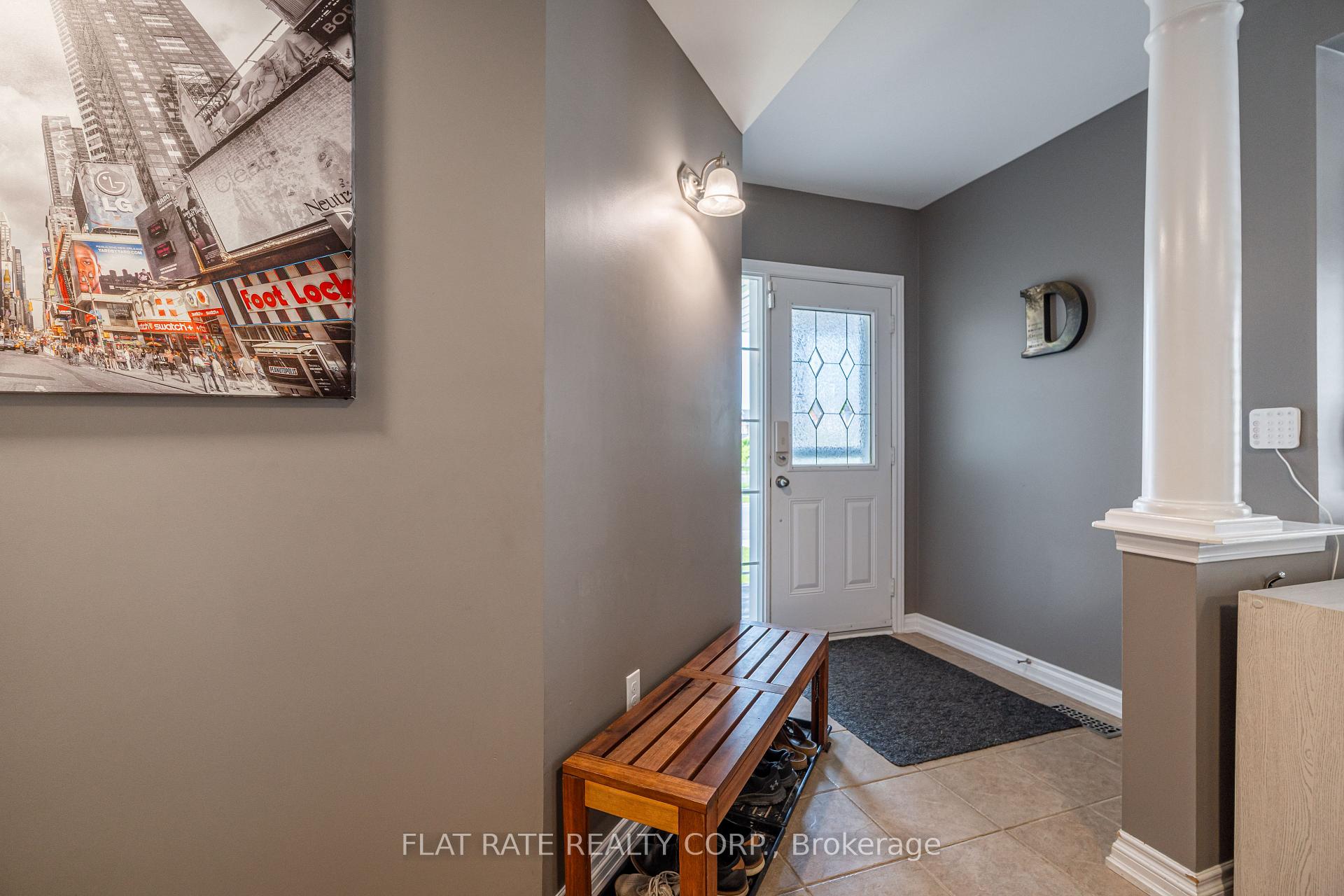 Photo 3 of 696 Tully Crescent, Peterborough, Monaghan Ward 2 — HOMEH