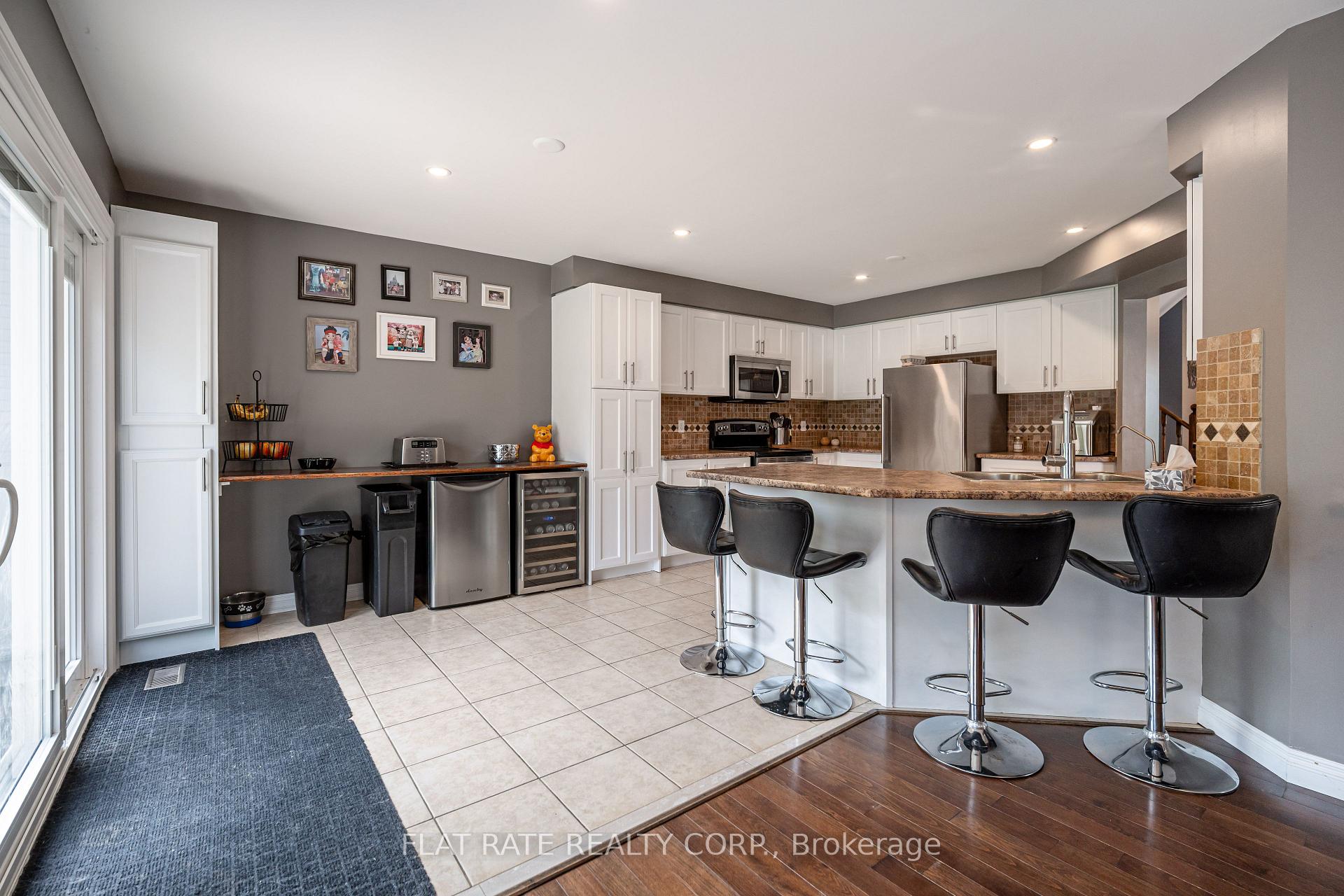 Photo 12 of 696 Tully Crescent, Peterborough, Monaghan Ward 2 — HOMEH