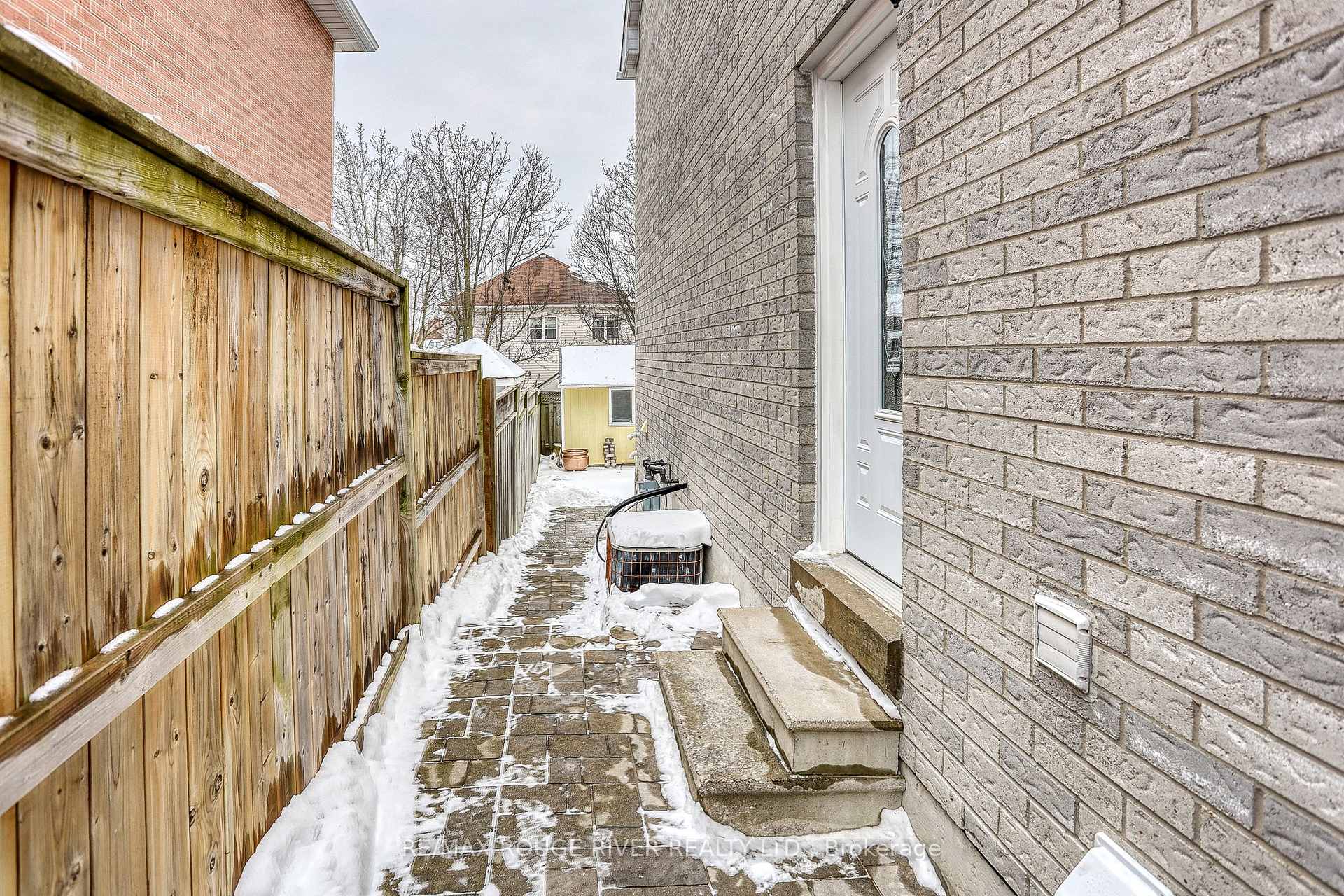Photo 36 of 537 Whistler Drive, Oshawa, Northglen — HOMEH