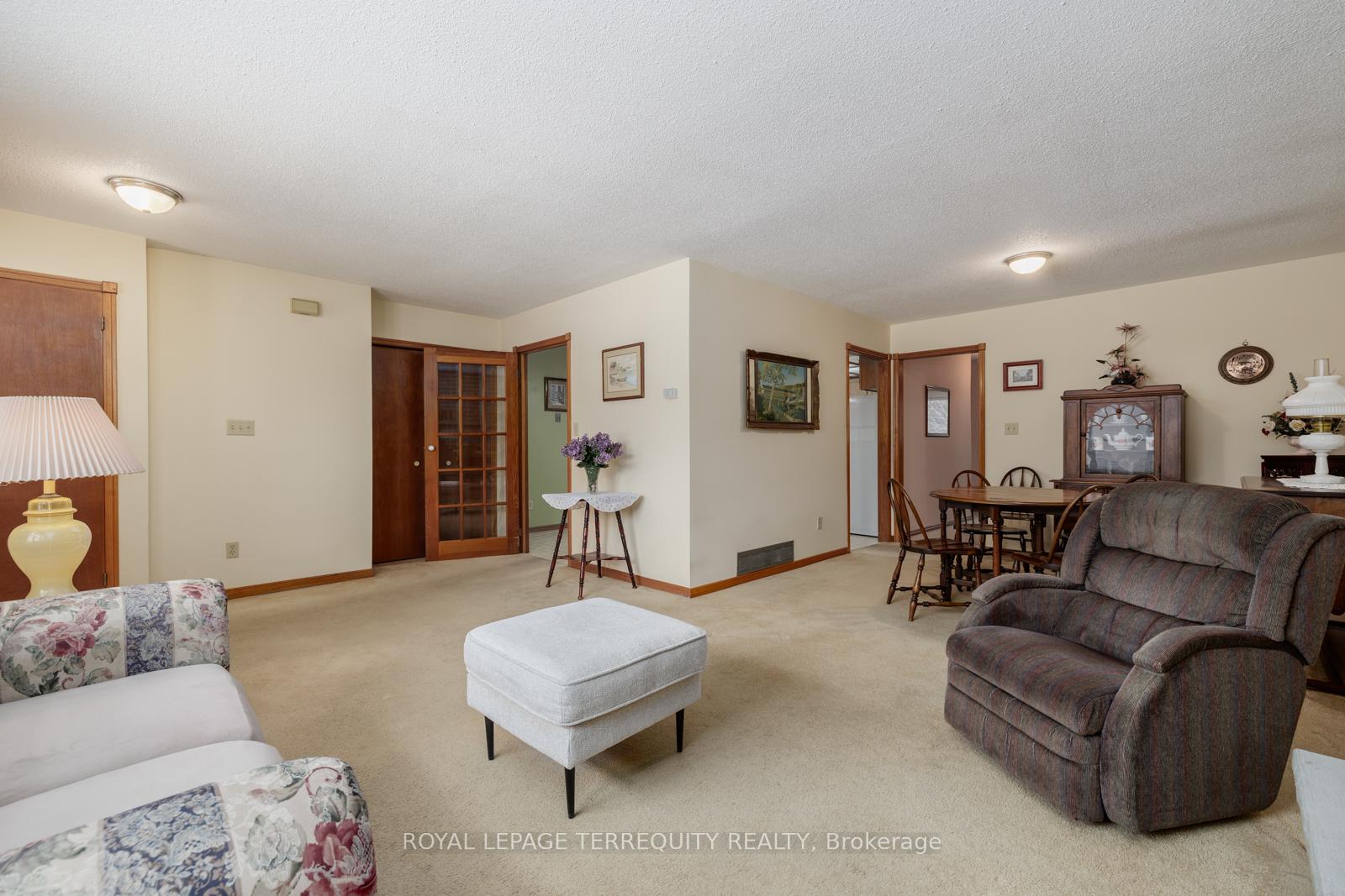Photo 13 of 193 Overbank Drive, Oshawa, McLaughlin — HOMEH