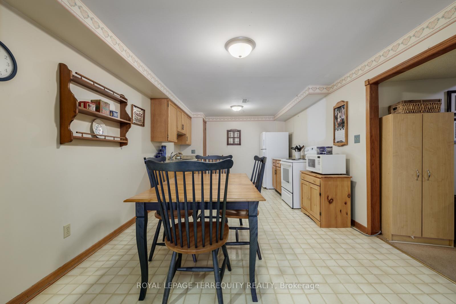 Photo 21 of 193 Overbank Drive, Oshawa, McLaughlin — HOMEH