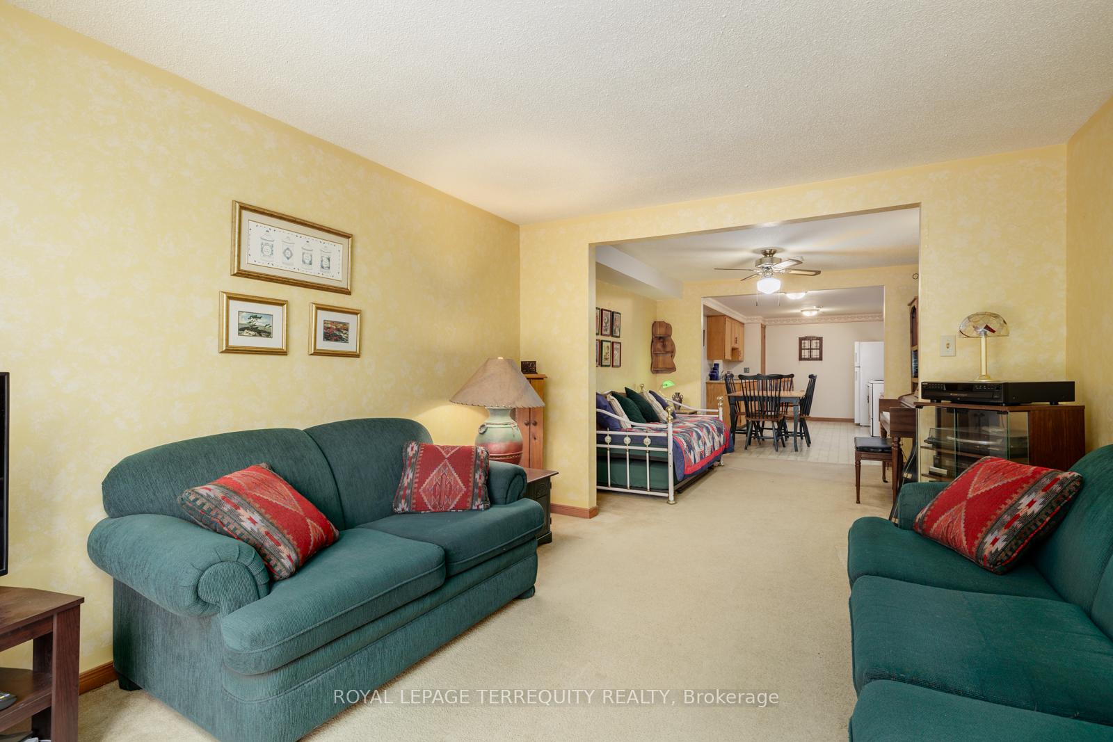 Photo 26 of 193 Overbank Drive, Oshawa, McLaughlin — HOMEH