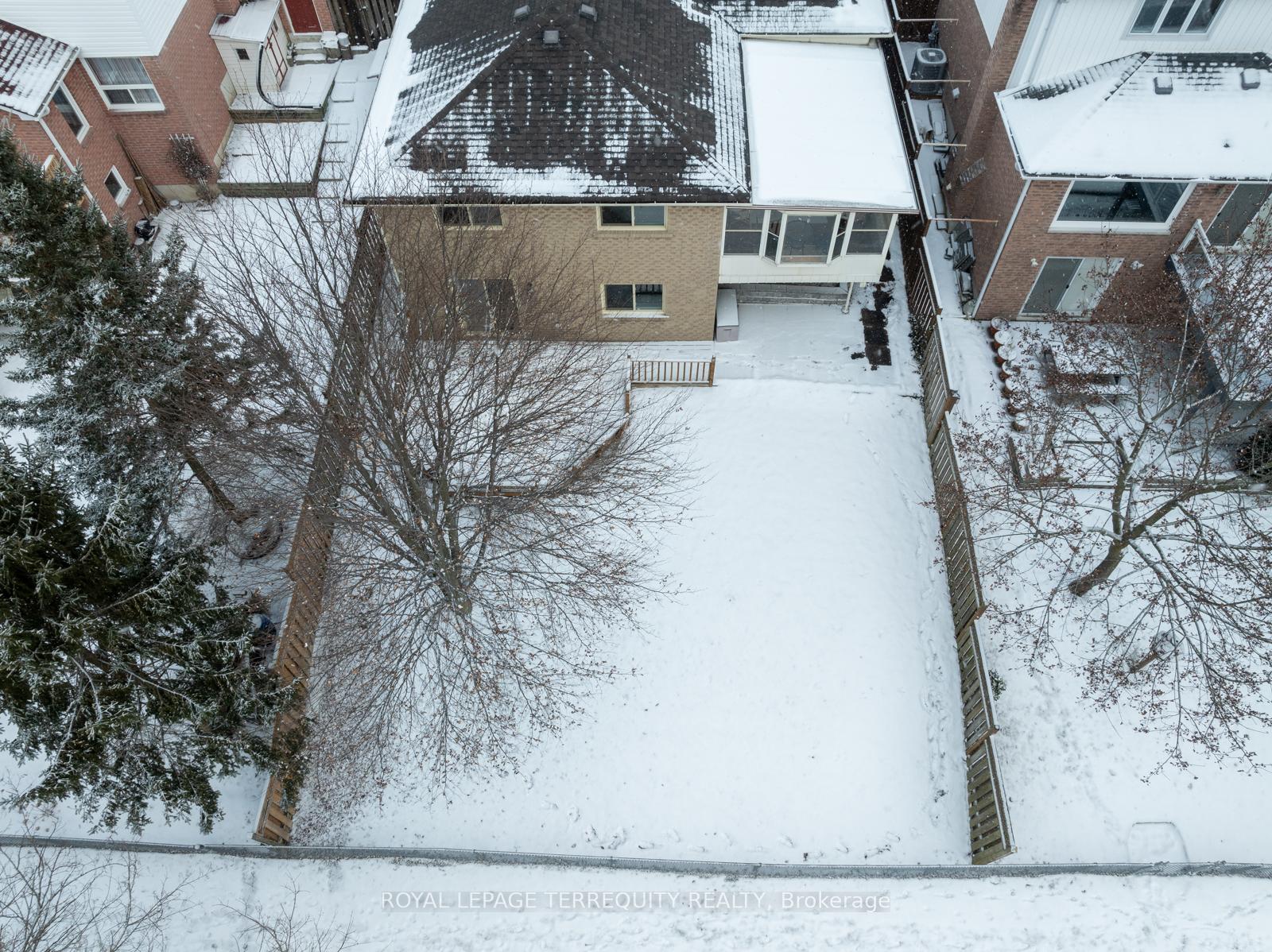 Photo 37 of 193 Overbank Drive, Oshawa, McLaughlin — HOMEH
