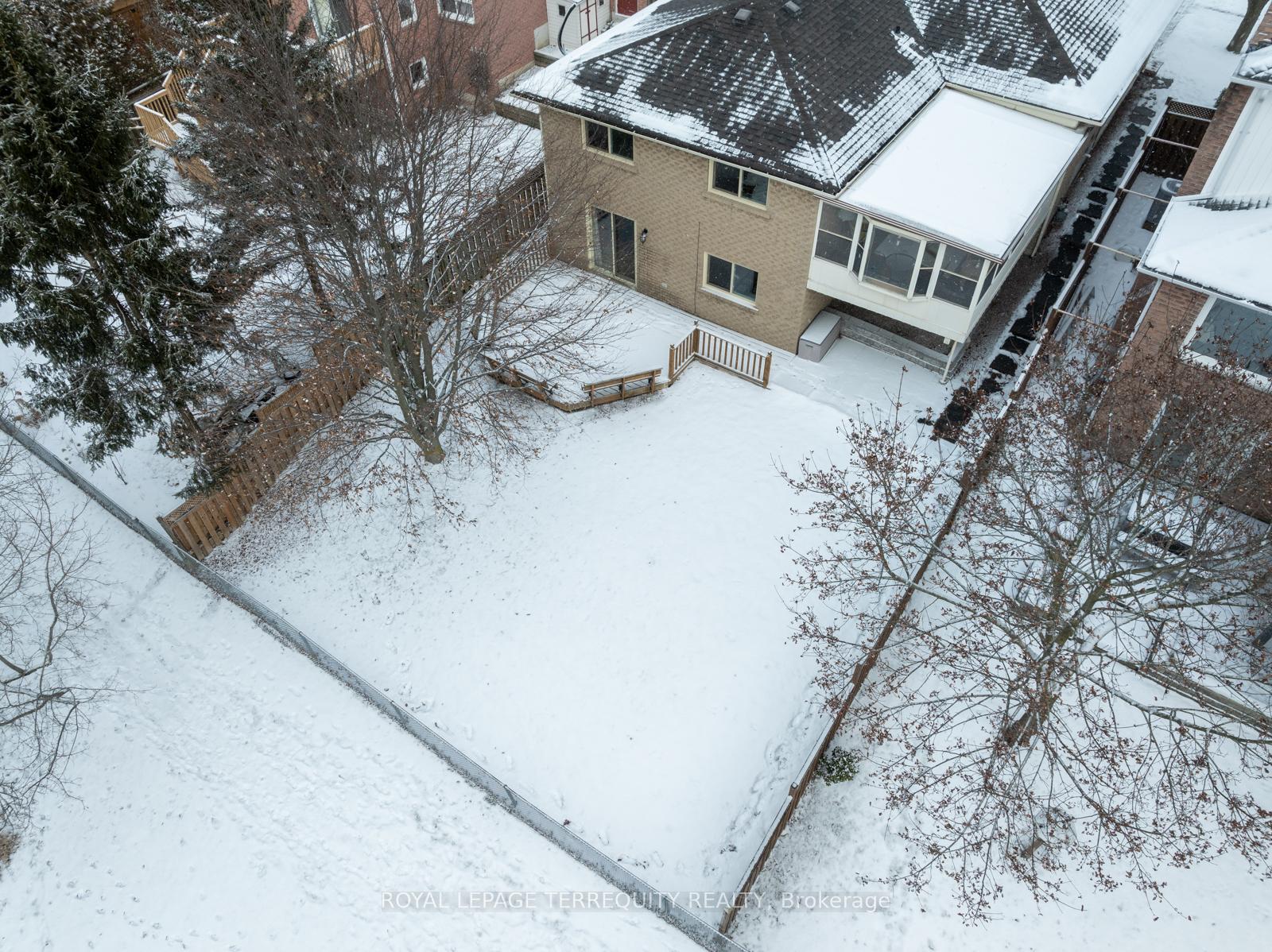 Photo 38 of 193 Overbank Drive, Oshawa, McLaughlin — HOMEH