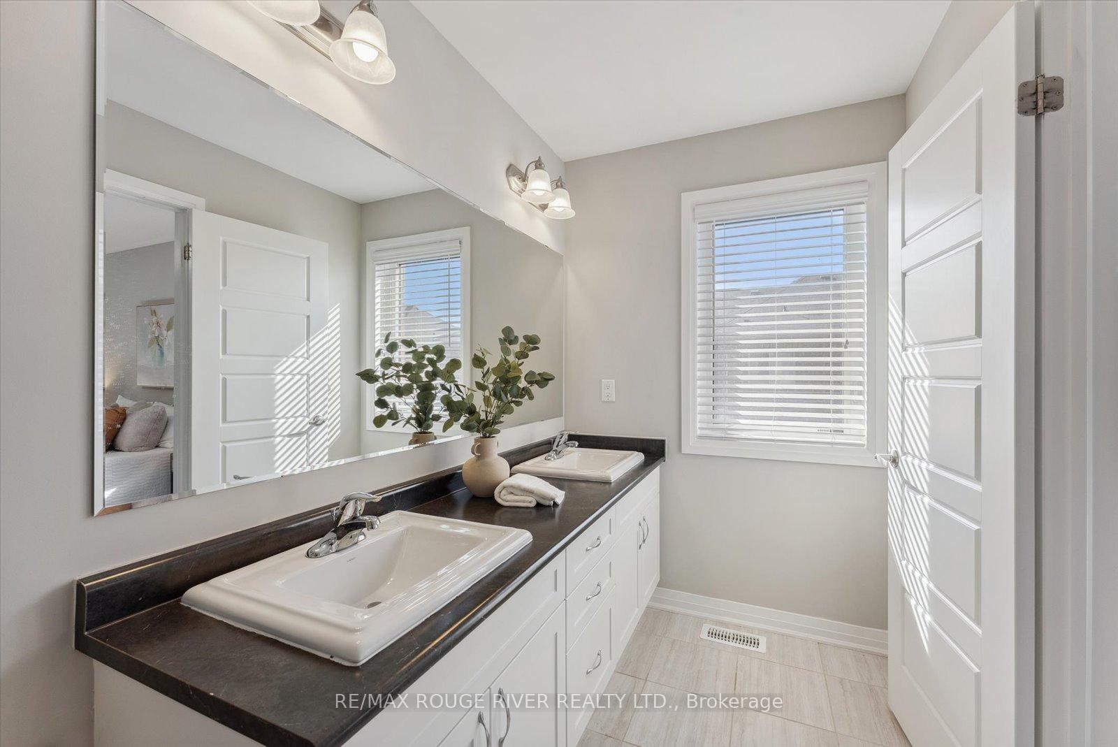 Photo 18 of 59 Littlebeck Crescent, Whitby, Rural Whitby — HOMEH