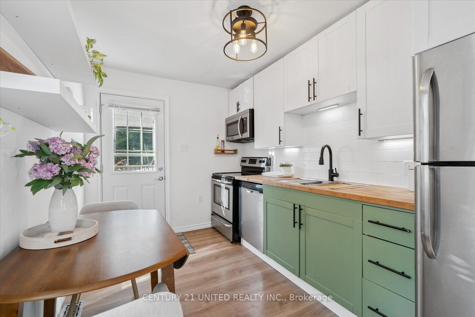 Photo 15 of 748 Brown Street, Peterborough, Otonabee Ward 1 — HOMEH