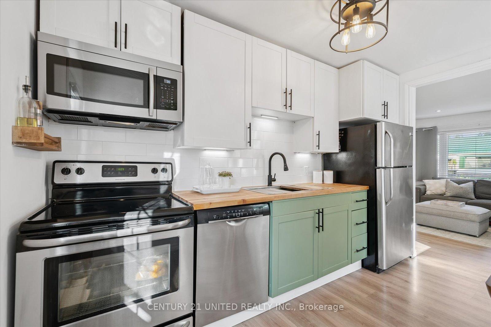 Photo 16 of 748 Brown Street, Peterborough, Otonabee Ward 1 — HOMEH