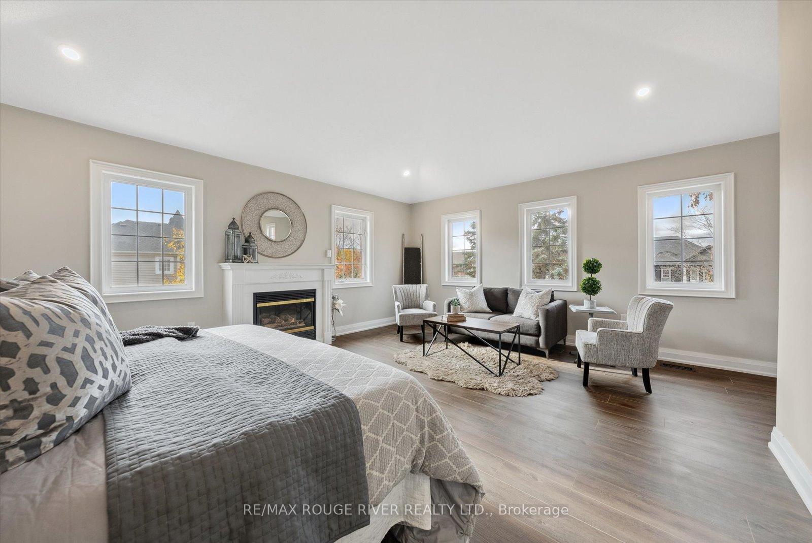 Photo 1 of 11 Mcbeth Place, Whitby, Brooklin — HOMEH