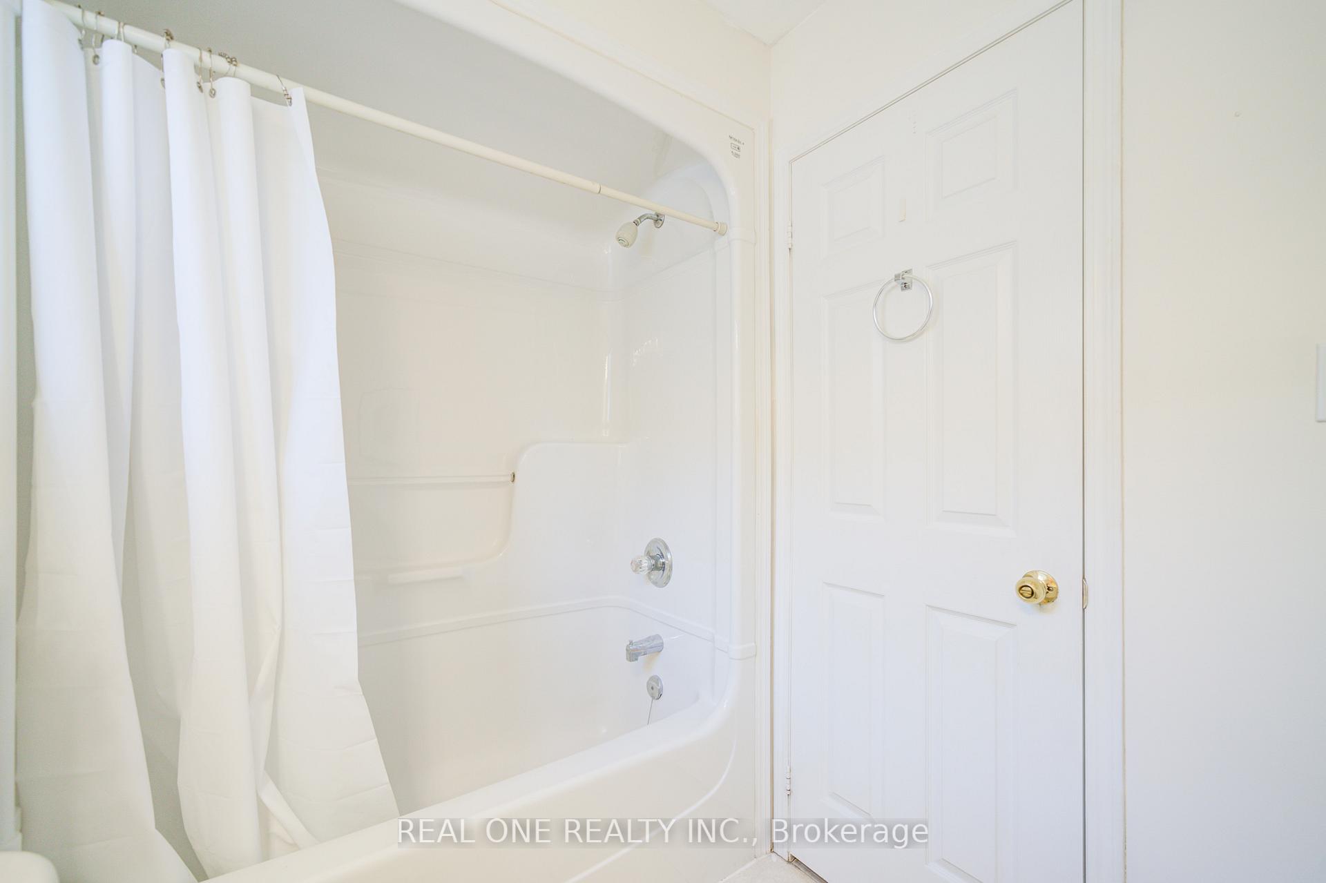 Photo 26 of 1714 Radcliffe Drive, Oshawa, Samac — HOMEH