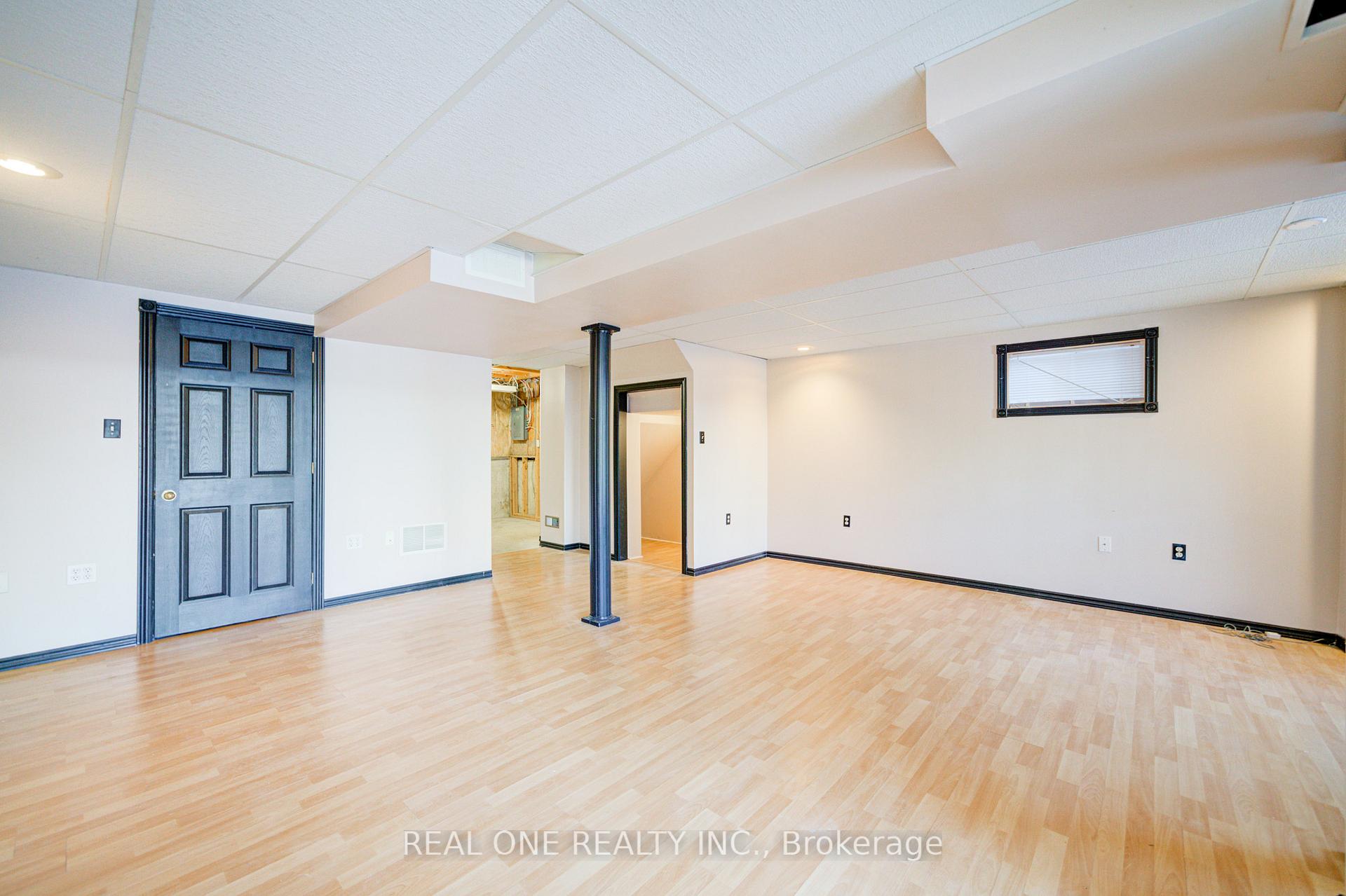 Photo 32 of 1714 Radcliffe Drive, Oshawa, Samac — HOMEH