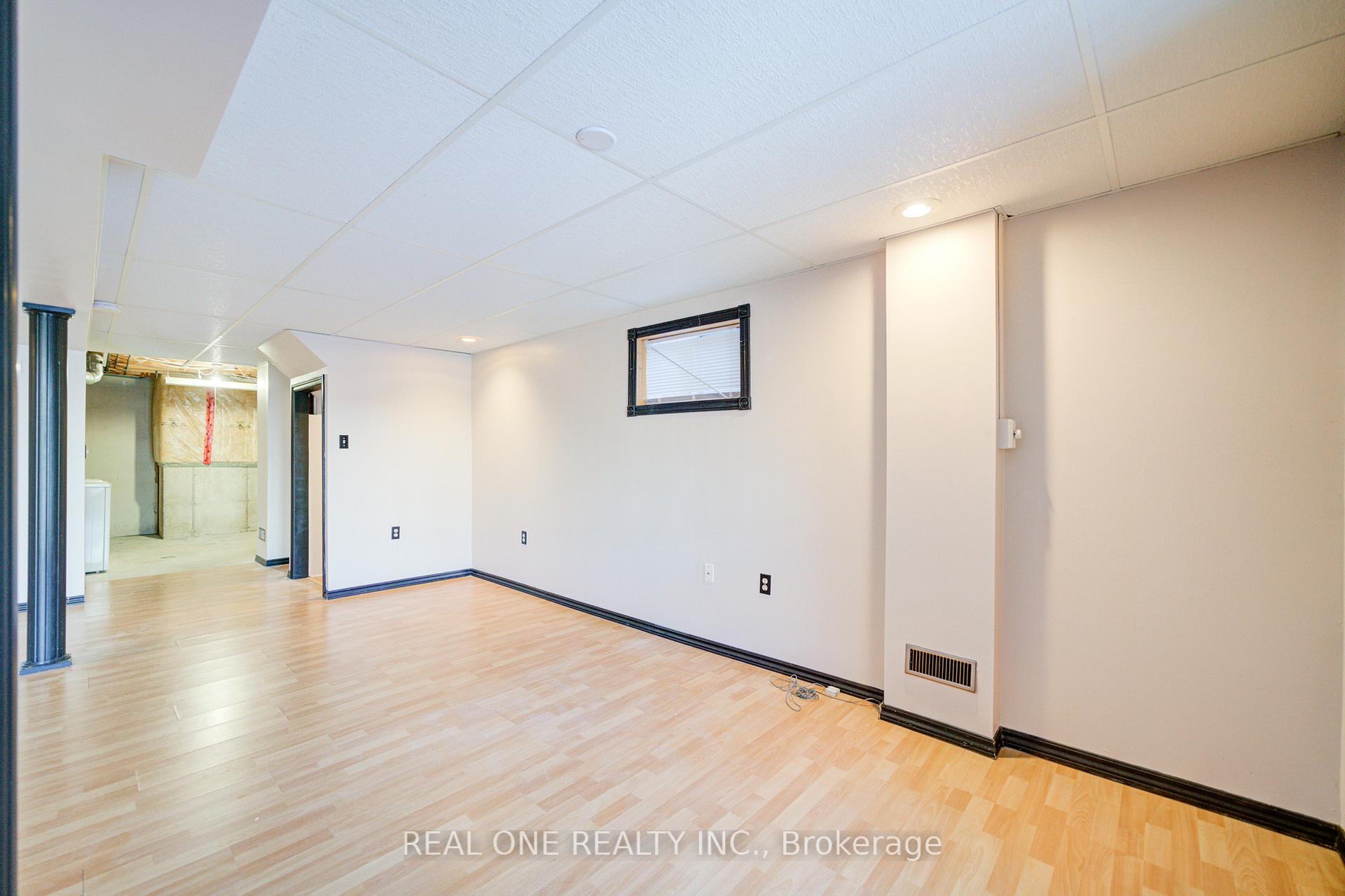 Photo 33 of 1714 Radcliffe Drive, Oshawa, Samac — HOMEH