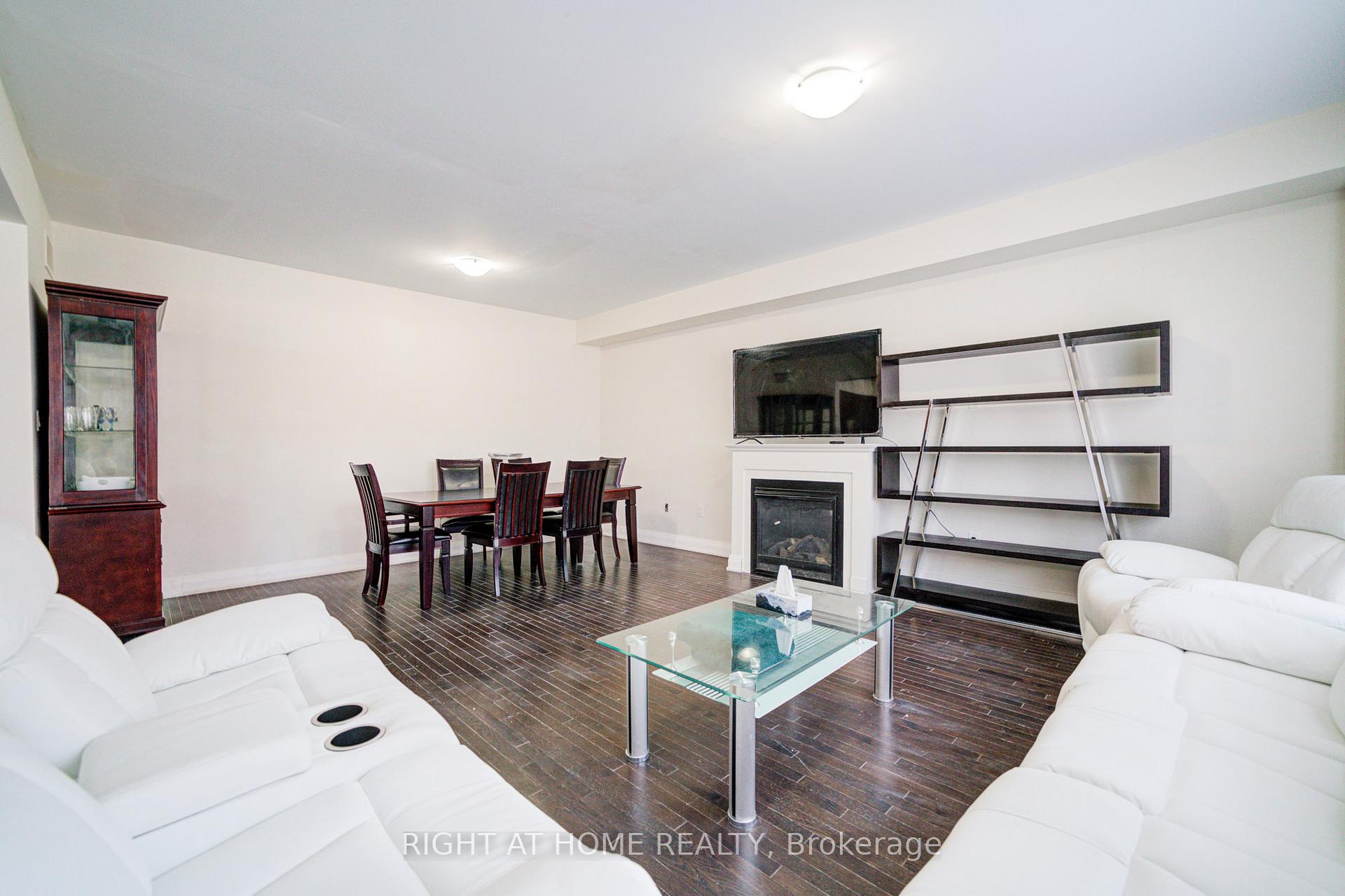 Photo 9 of 4 Hassard-Short Lane, Ajax, South East — HOMEH