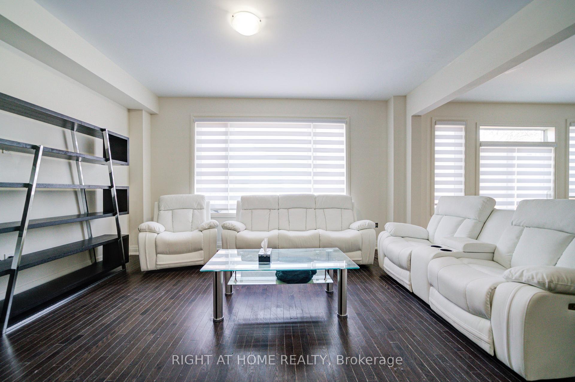 Photo 10 of 4 Hassard-Short Lane, Ajax, South East — HOMEH