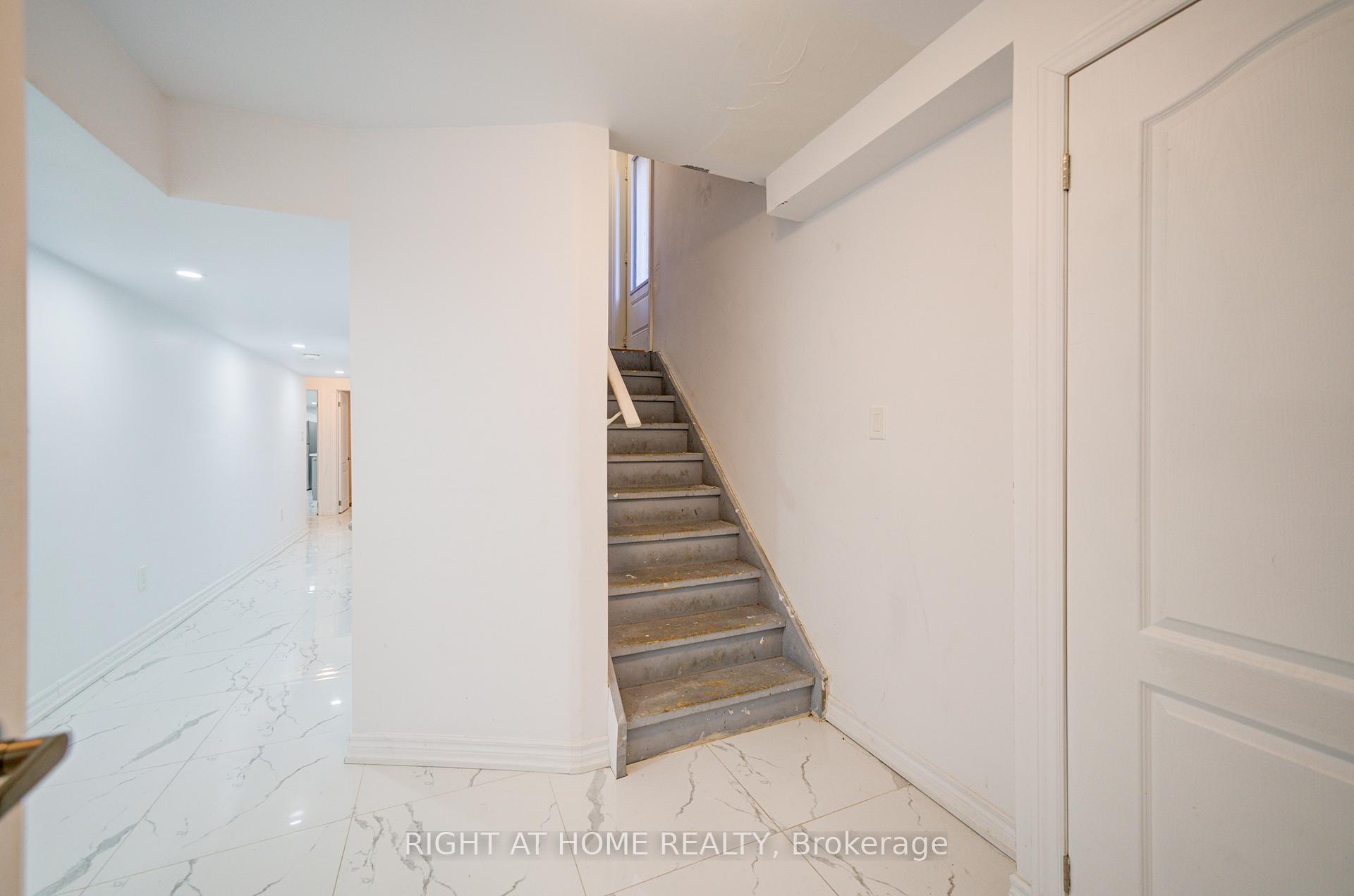 Photo 28 of 4 Hassard-Short Lane, Ajax, South East — HOMEH