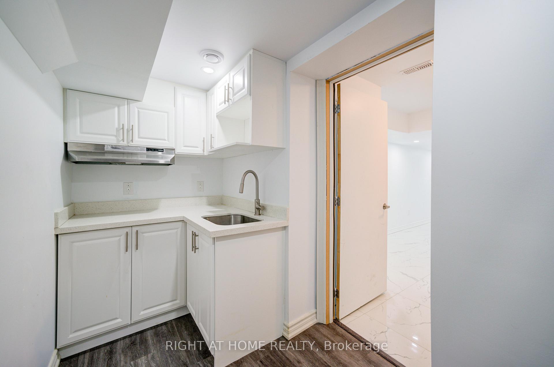 Photo 29 of 4 Hassard-Short Lane, Ajax, South East — HOMEH