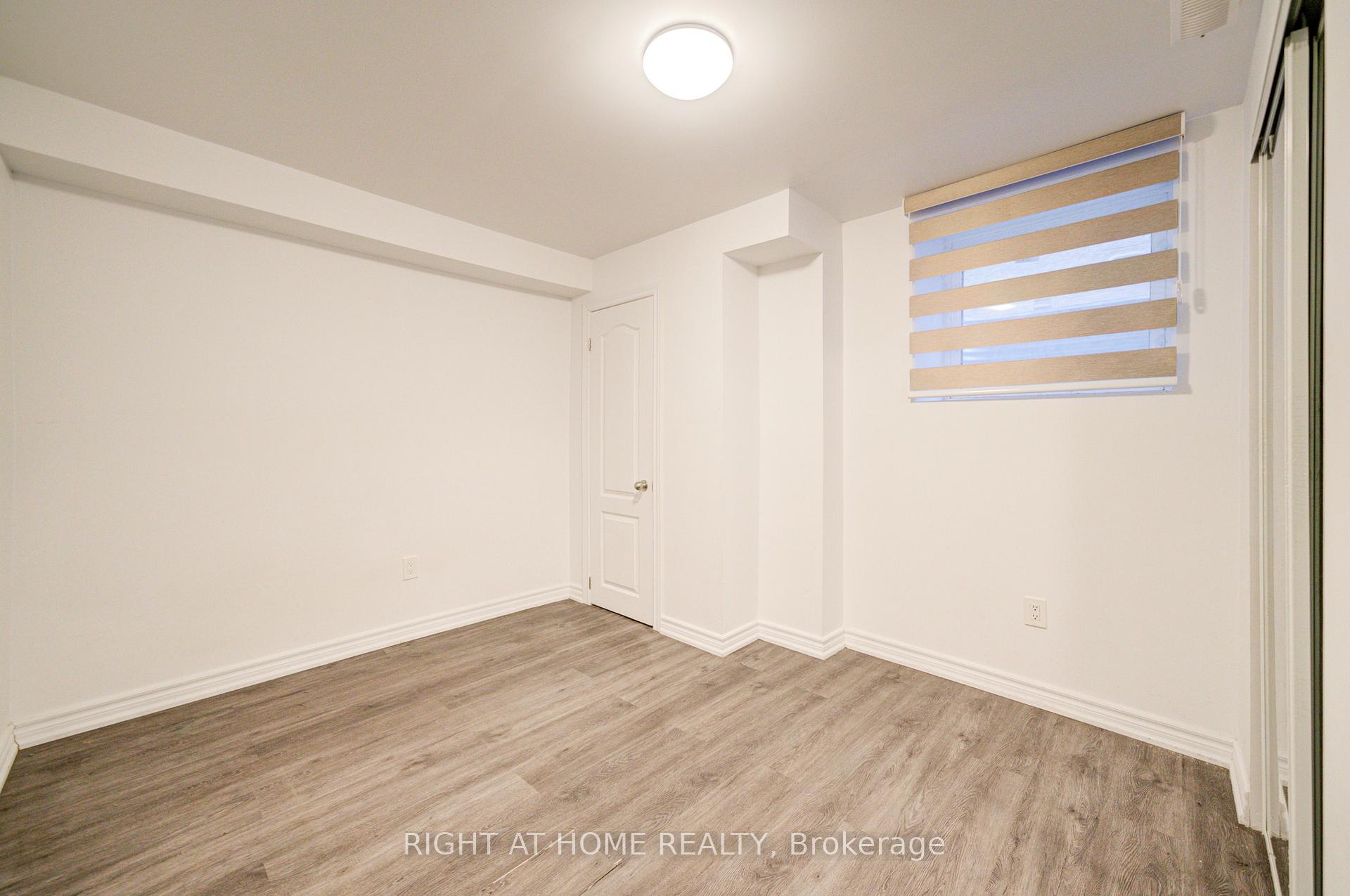 Photo 36 of 4 Hassard-Short Lane, Ajax, South East — HOMEH