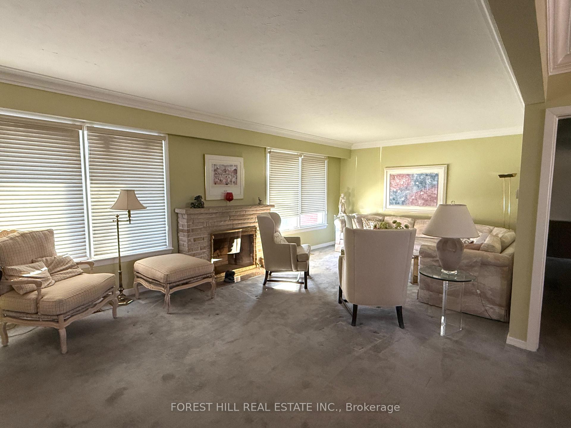 Photo 3 of 300 Glenview Avenue, Oshawa, Northglen — HOMEH