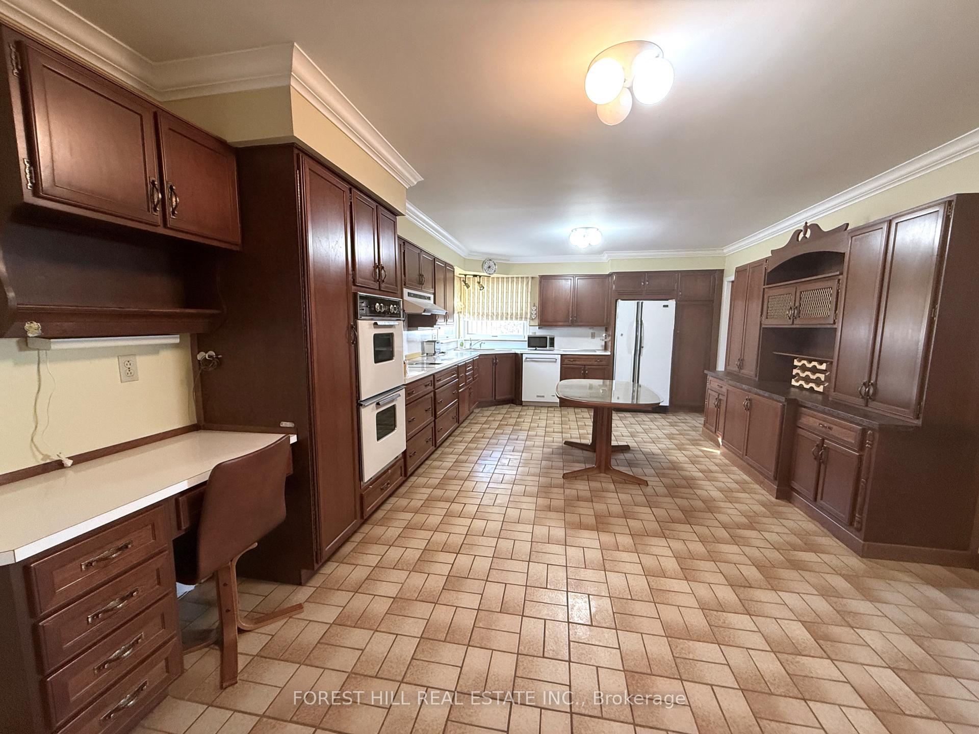 Photo 6 of 300 Glenview Avenue, Oshawa, Northglen — HOMEH
