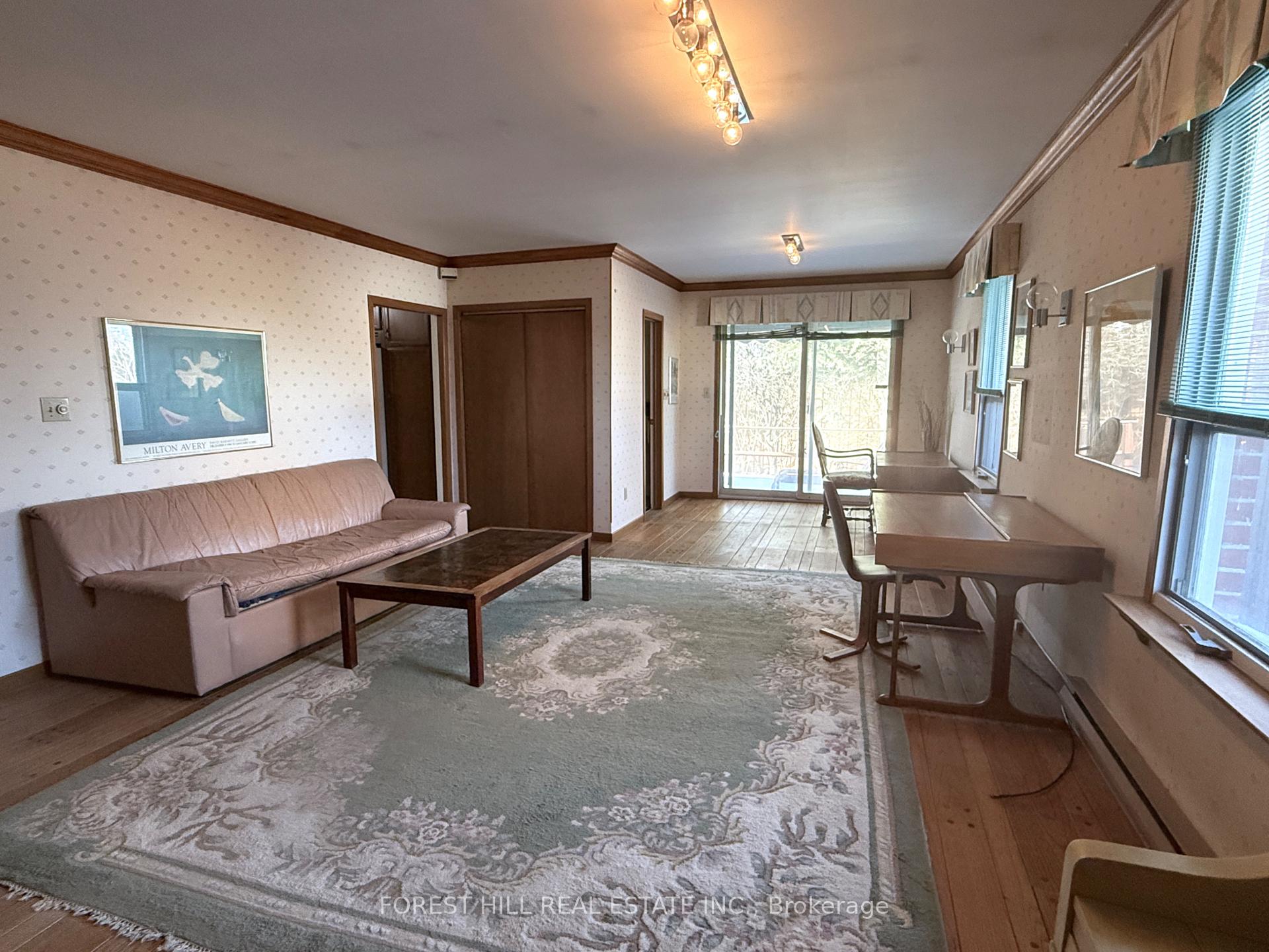 Photo 9 of 300 Glenview Avenue, Oshawa, Northglen — HOMEH