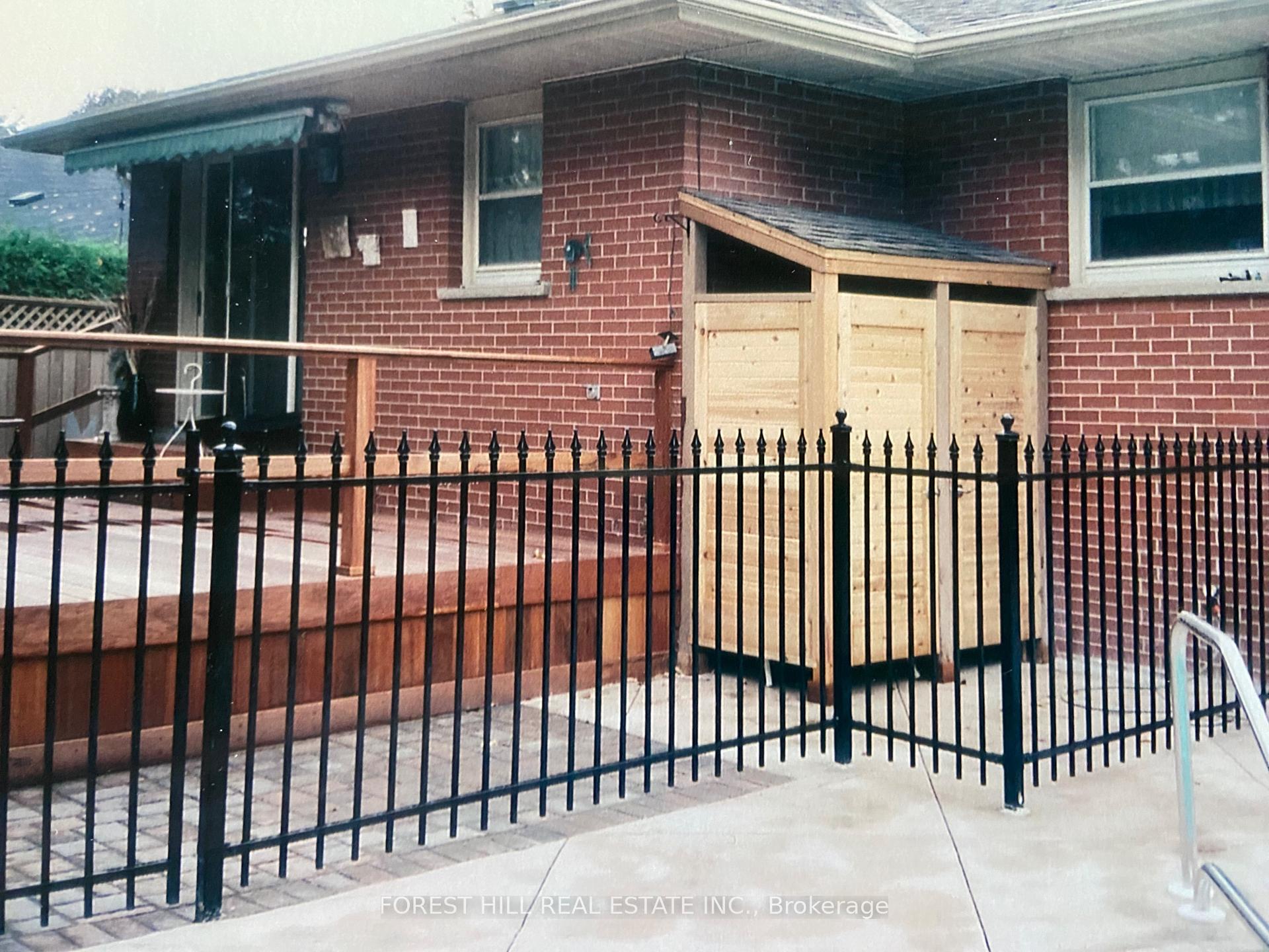 Photo 24 of 300 Glenview Avenue, Oshawa, Northglen — HOMEH