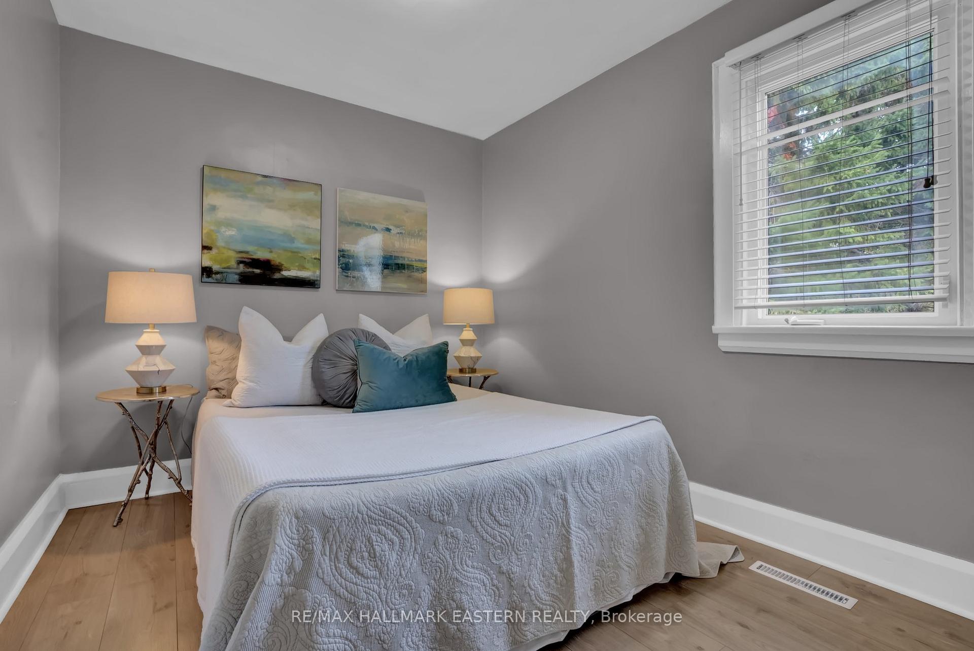 Photo 13 of 114 Thomas Street, Oshawa, Lakeview — HOMEH