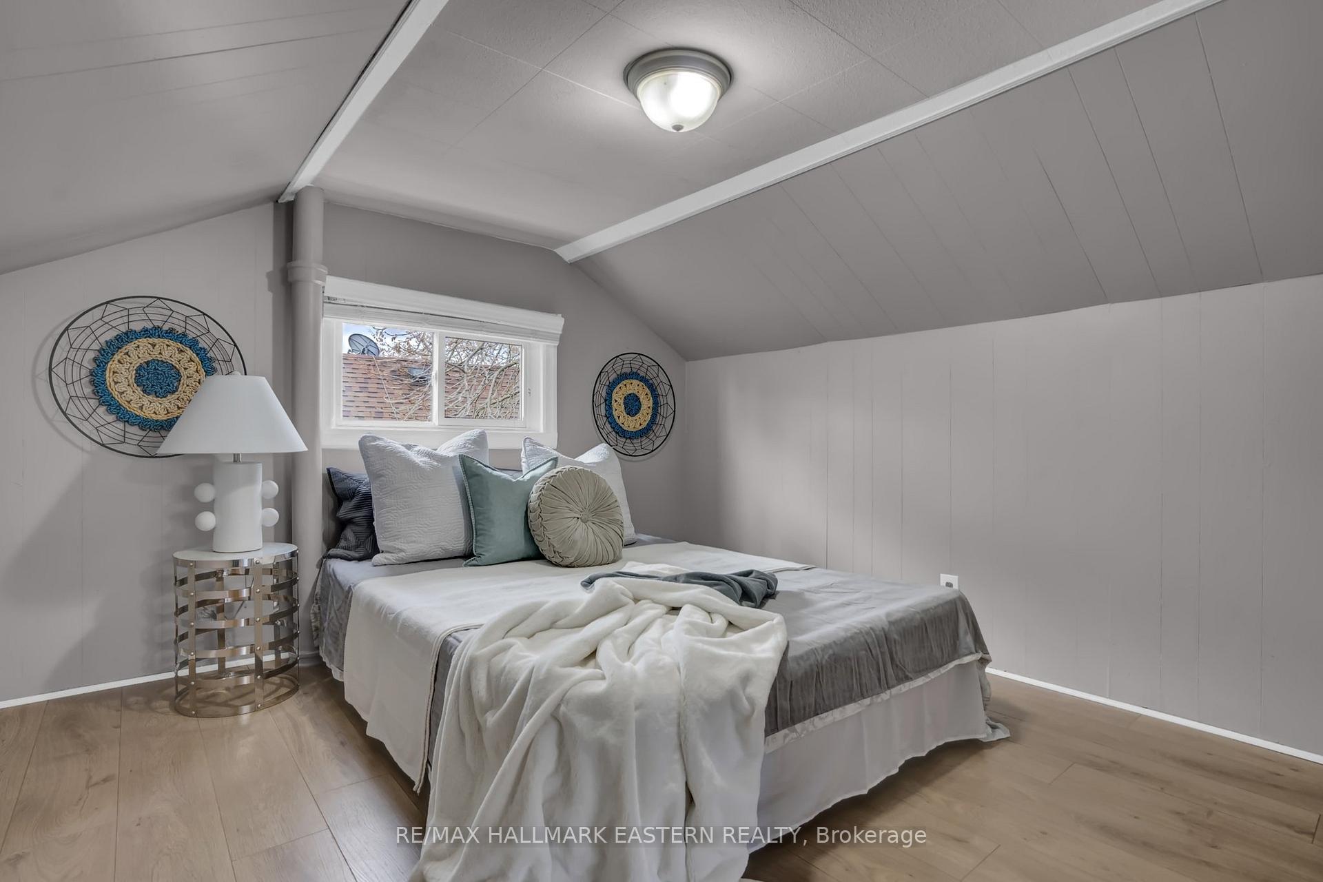 Photo 19 of 114 Thomas Street, Oshawa, Lakeview — HOMEH