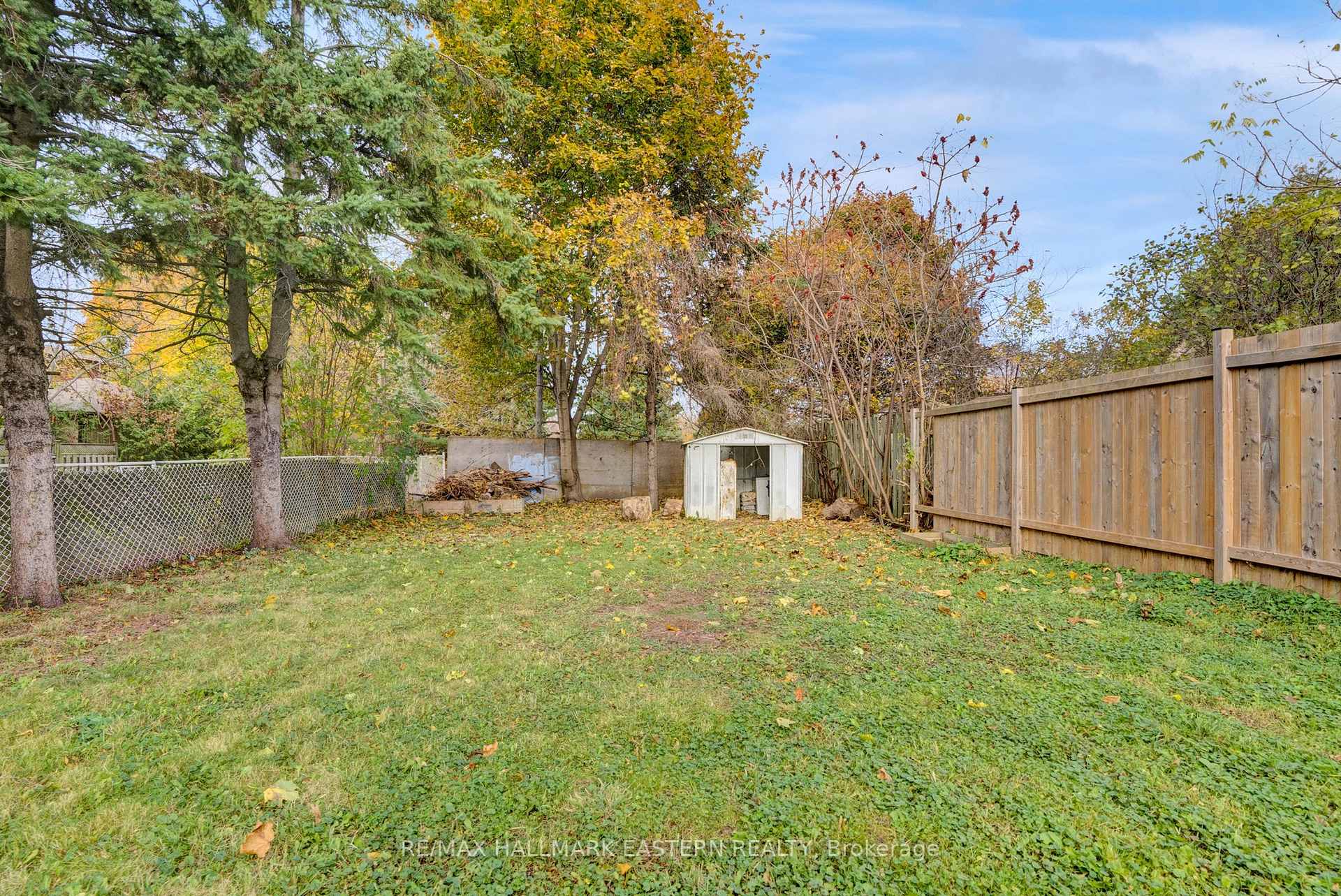 Photo 23 of 114 Thomas Street, Oshawa, Lakeview — HOMEH