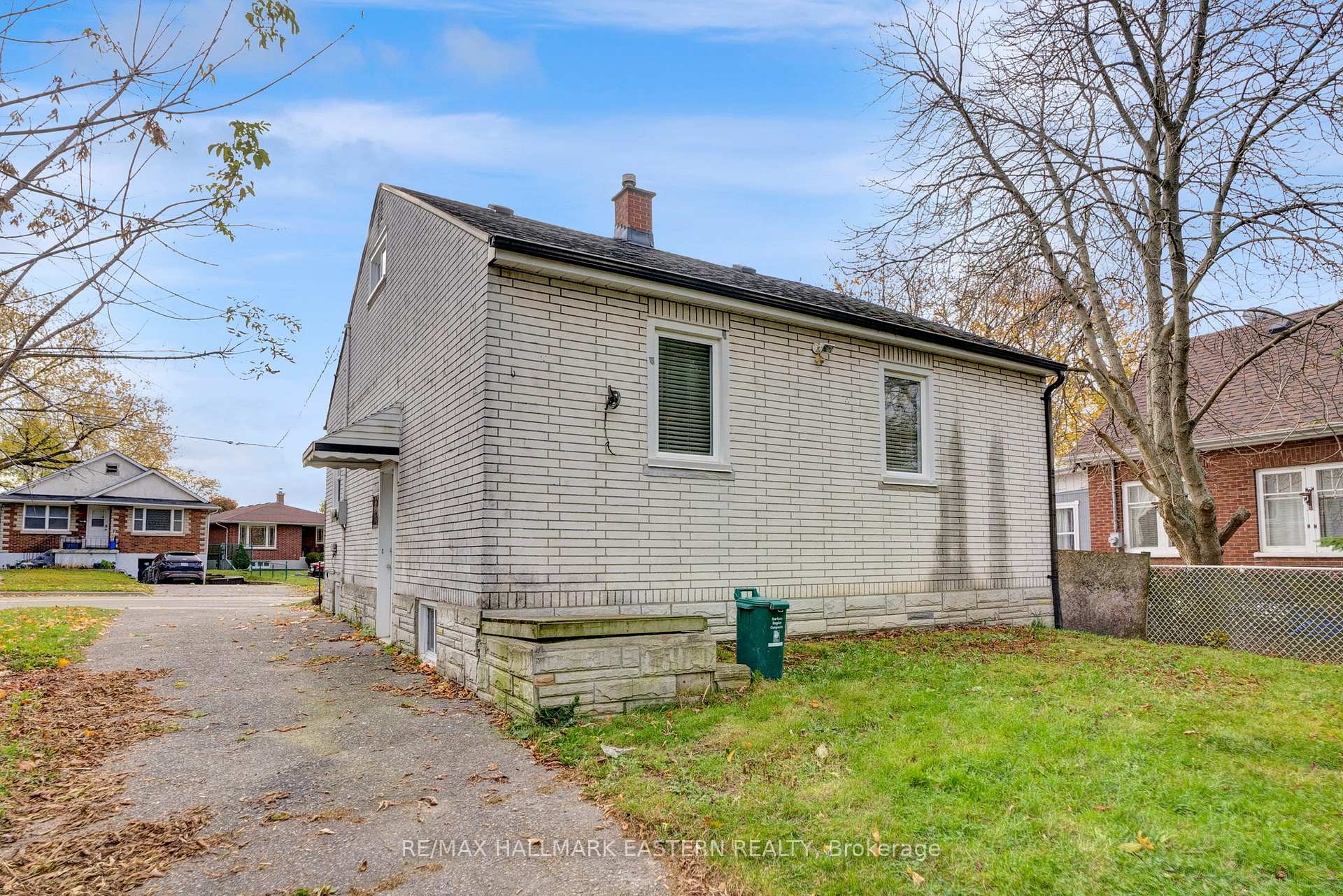 Photo 26 of 114 Thomas Street, Oshawa, Lakeview — HOMEH