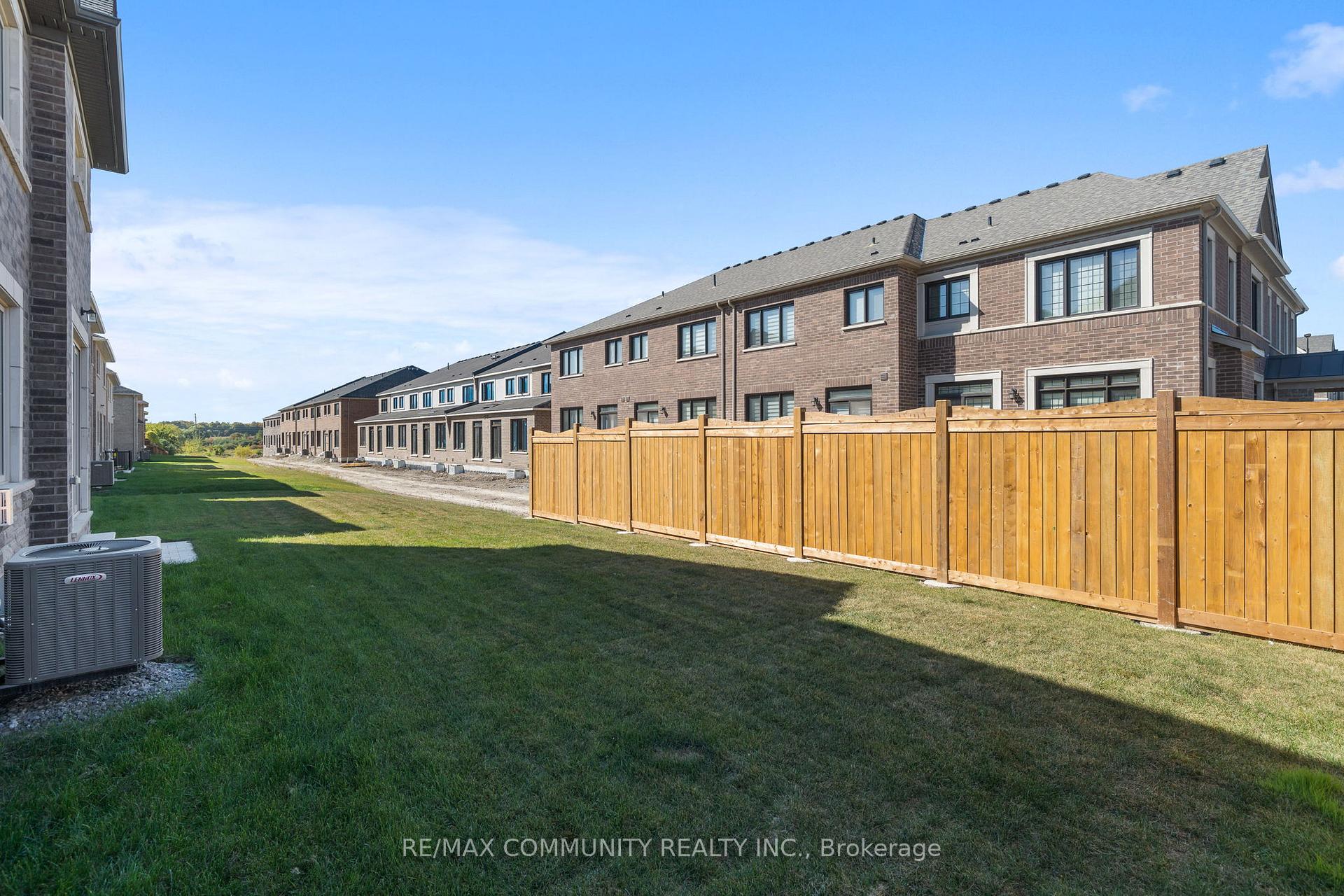 Photo 38 of 1 Olerud Drive, Whitby, Rural Whitby — HOMEH