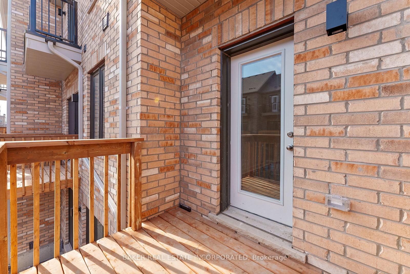 Photo 17 of 13 Frank Lloyd Wright Street, Whitby, Downtown Whitby — HOMEH