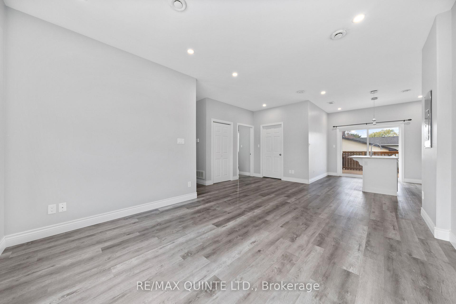 Photo 7 of 120 Stanley Street, Belleville, Belleville Ward — HOMEH