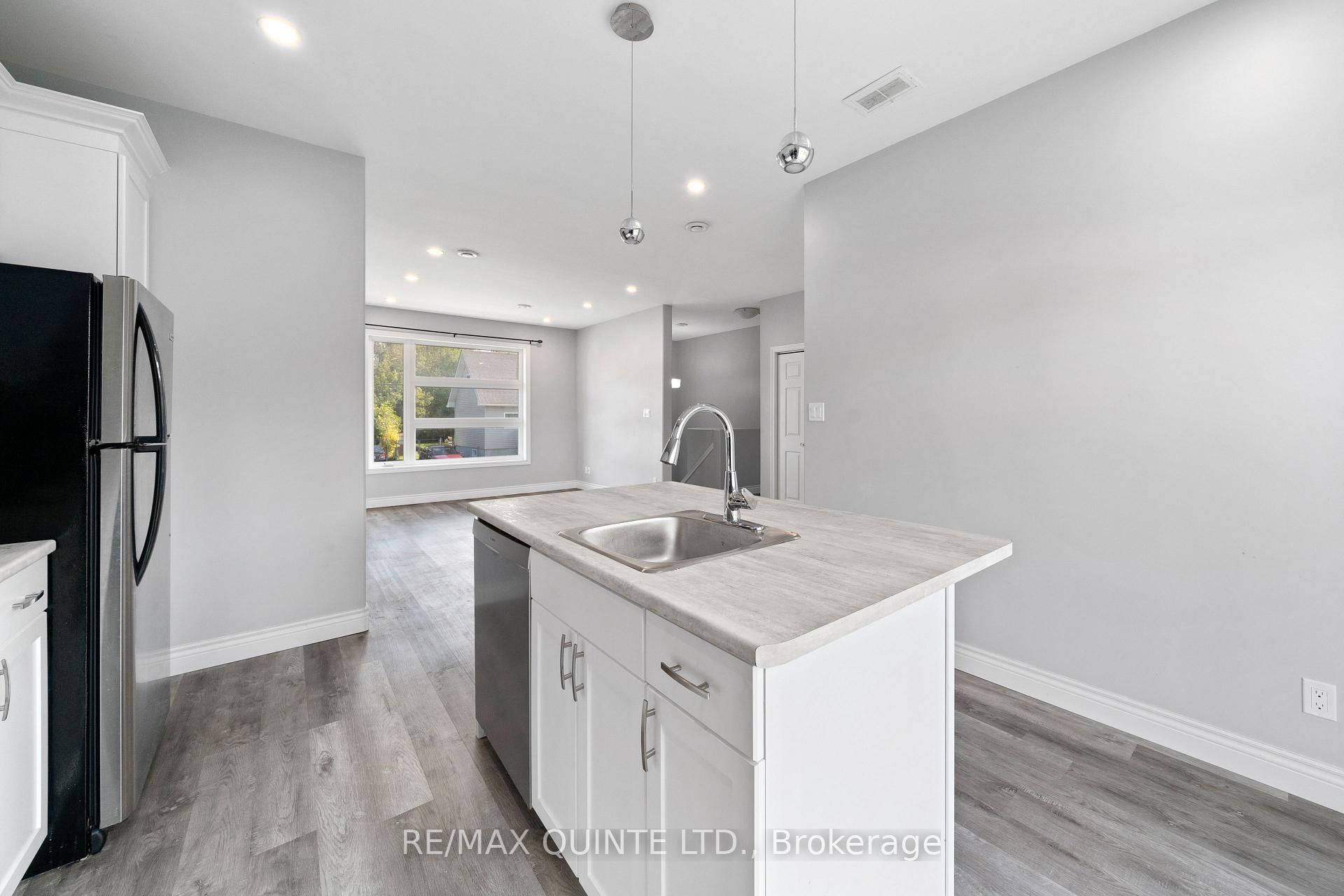 Photo 12 of 120 Stanley Street, Belleville, Belleville Ward — HOMEH