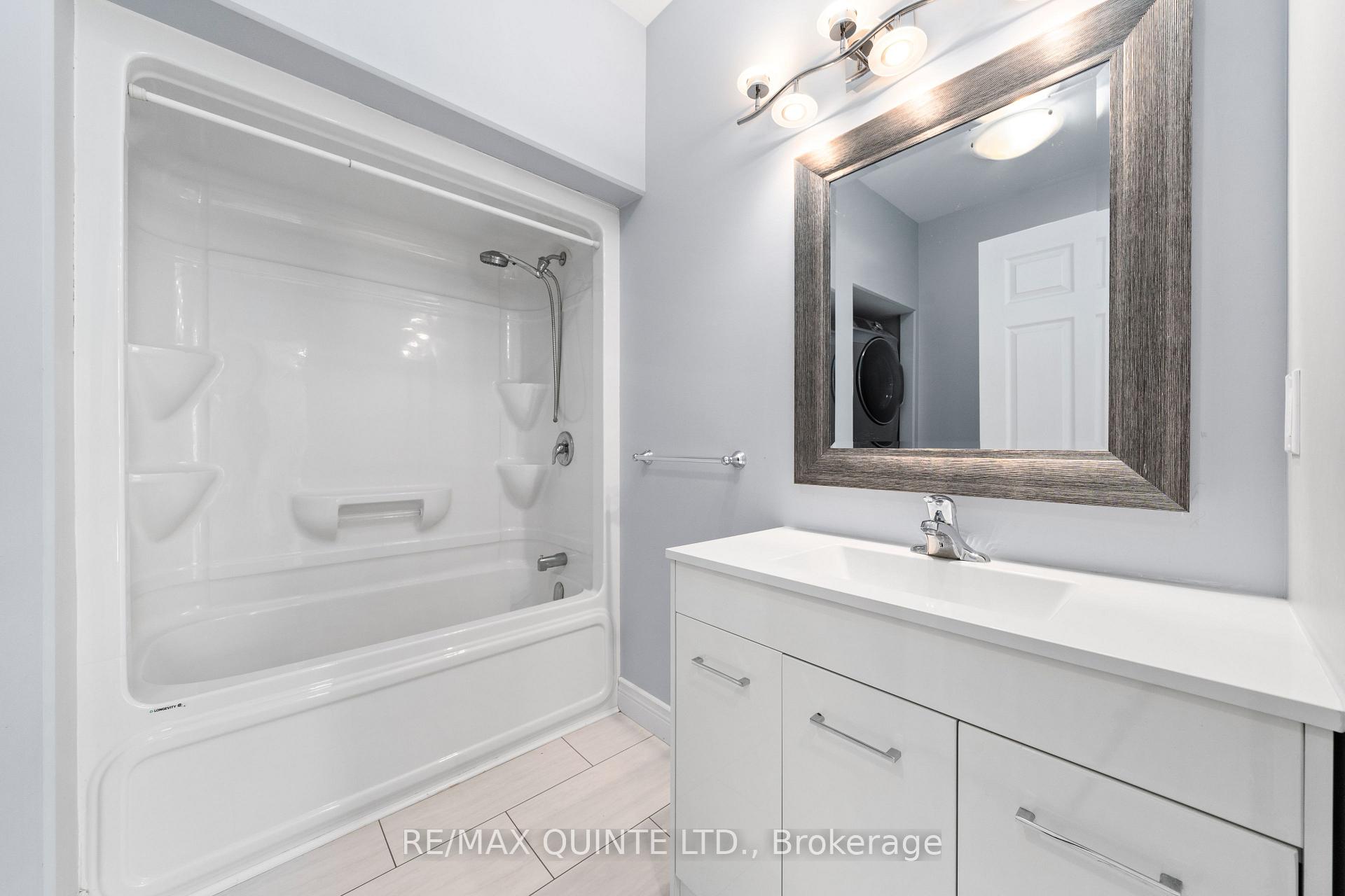 Photo 11 of 120 Stanley Street, Belleville, Belleville Ward — HOMEH