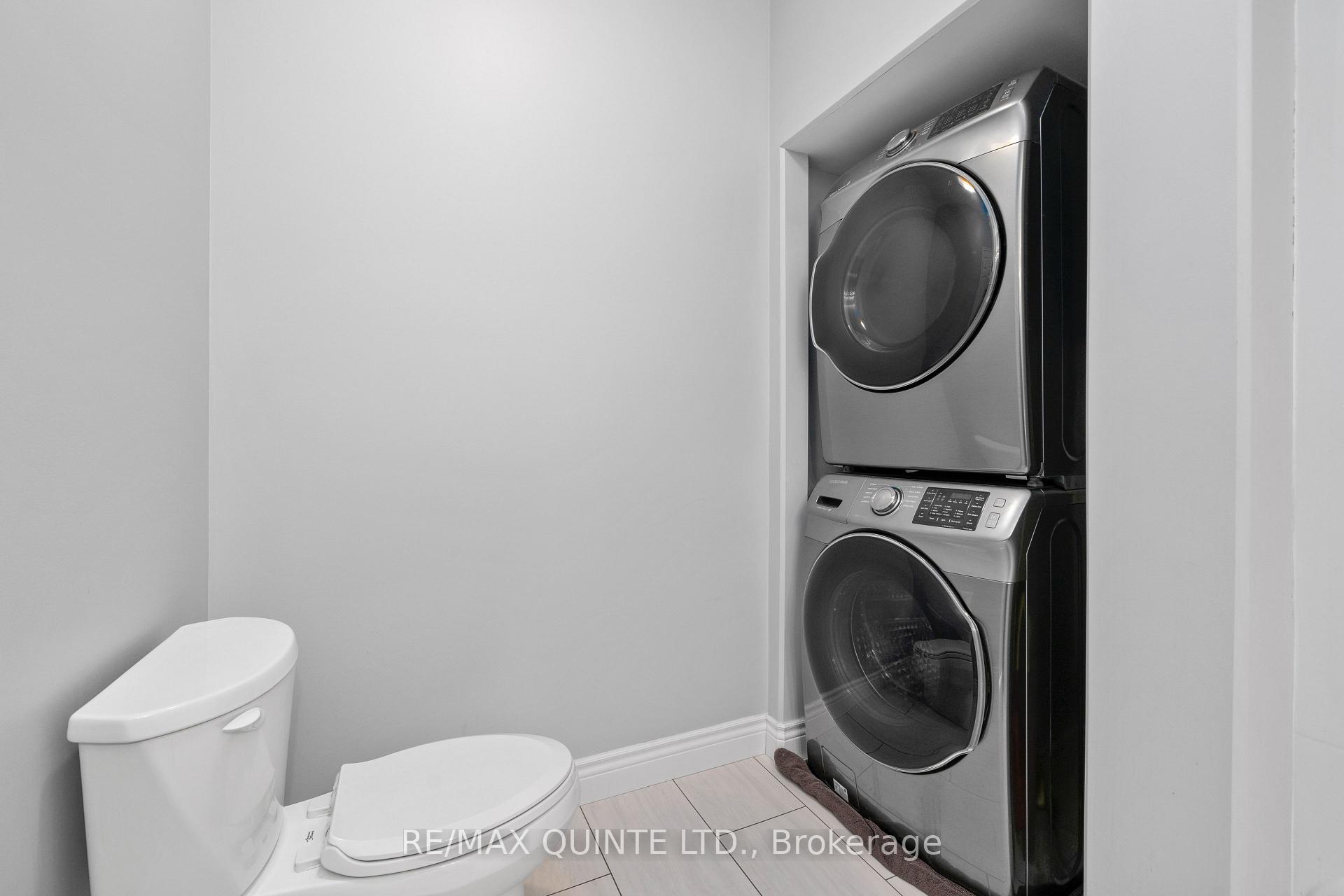 Photo 13 of 120 Stanley Street, Belleville, Belleville Ward — HOMEH