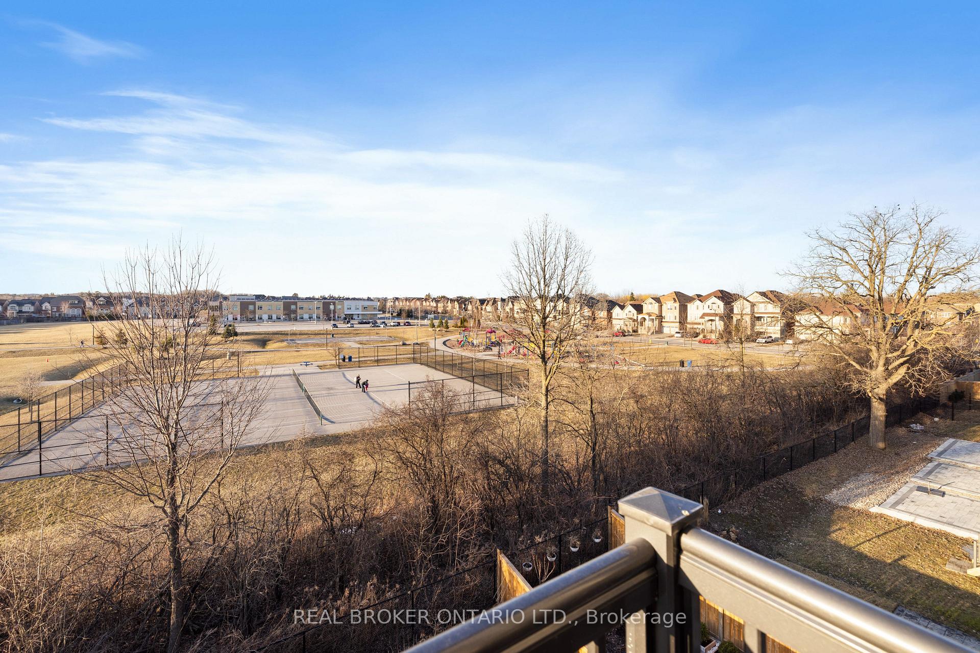 Photo 47 of 46 Arianna Crescent, Vaughan, Patterson — HOMEH