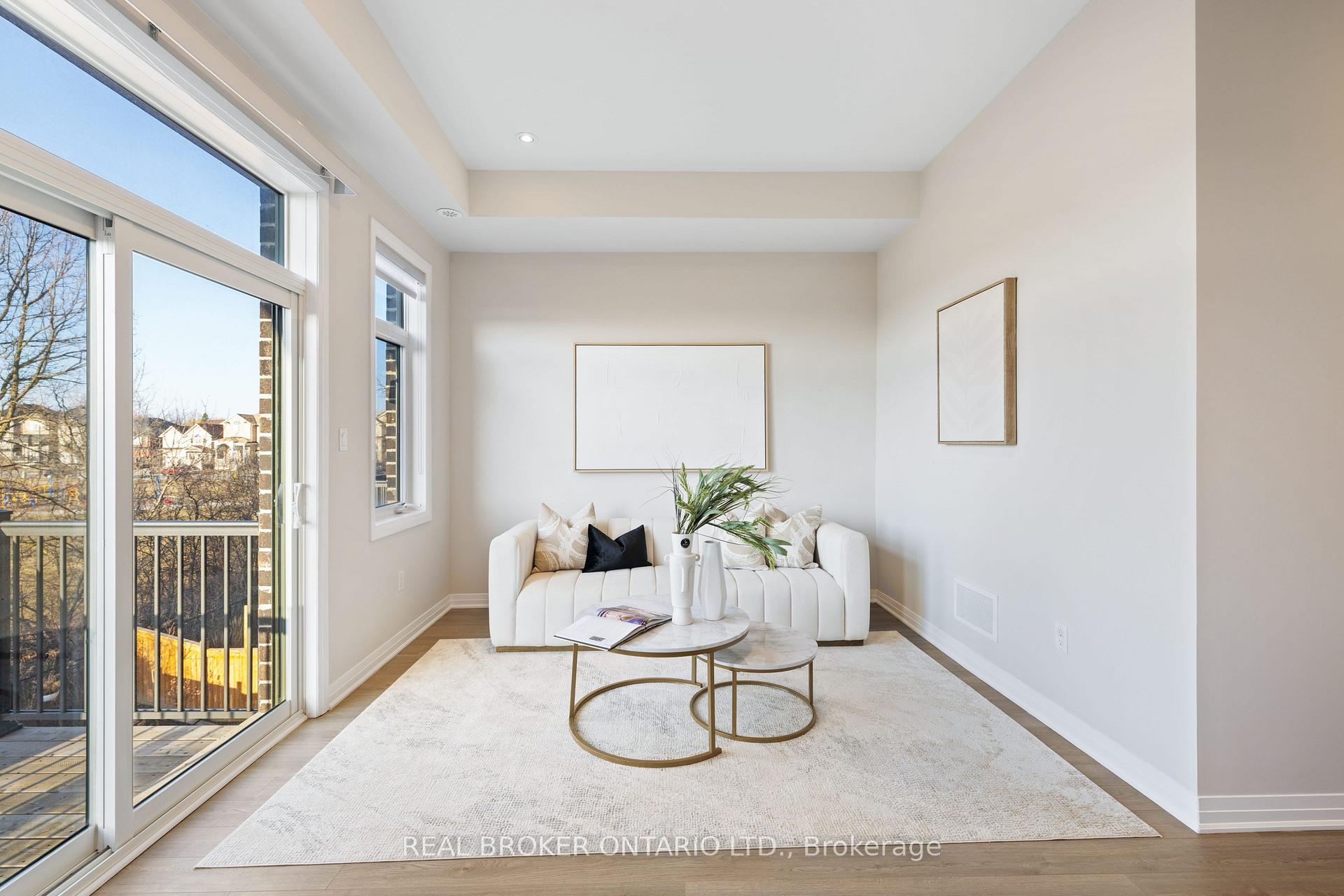 Photo 32 of 46 Arianna Crescent, Vaughan, Patterson — HOMEH