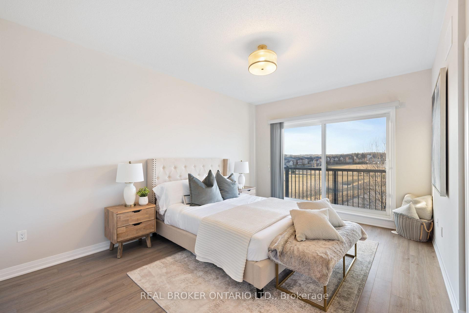 Photo 34 of 46 Arianna Crescent, Vaughan, Patterson — HOMEH