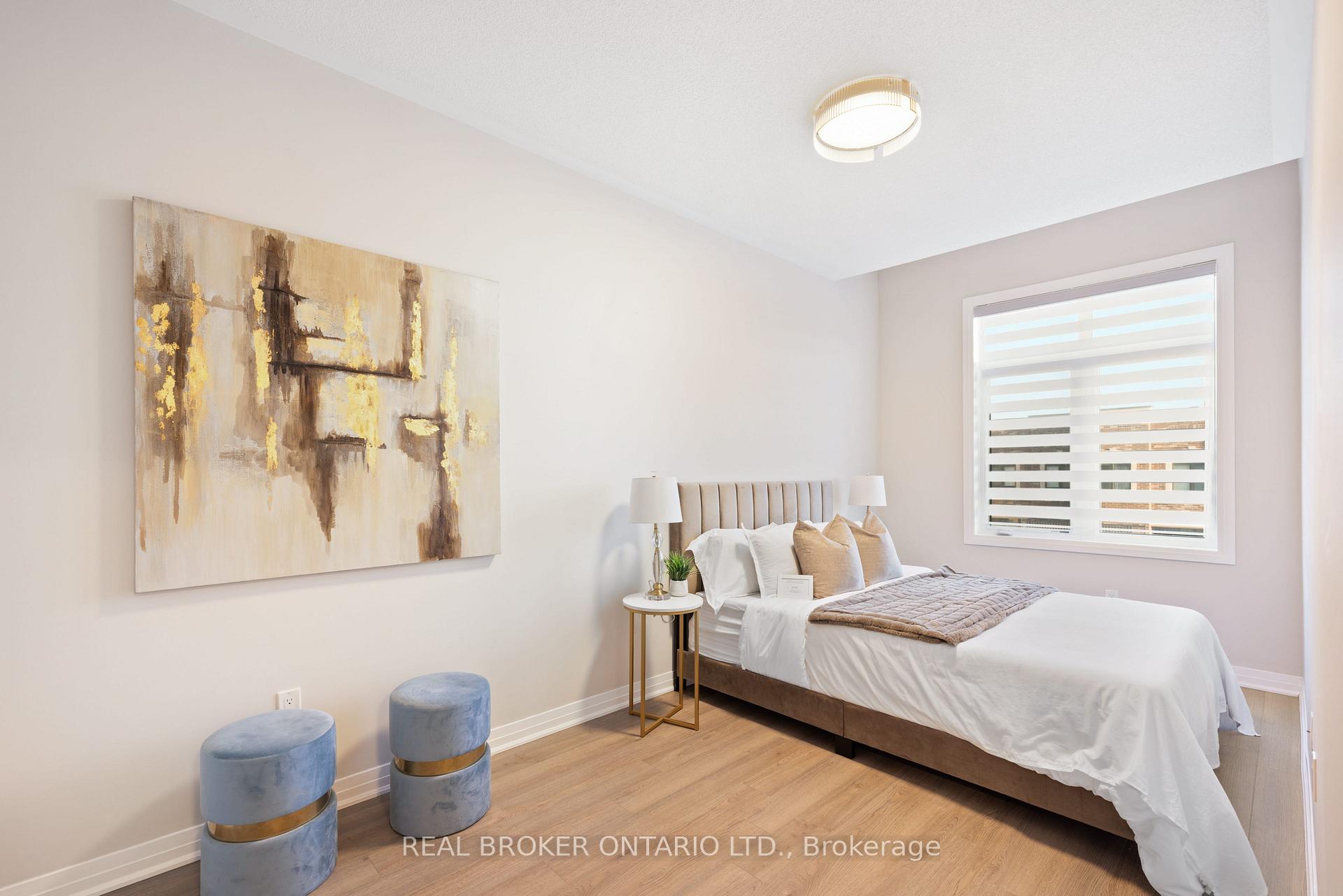 Photo 37 of 46 Arianna Crescent, Vaughan, Patterson — HOMEH