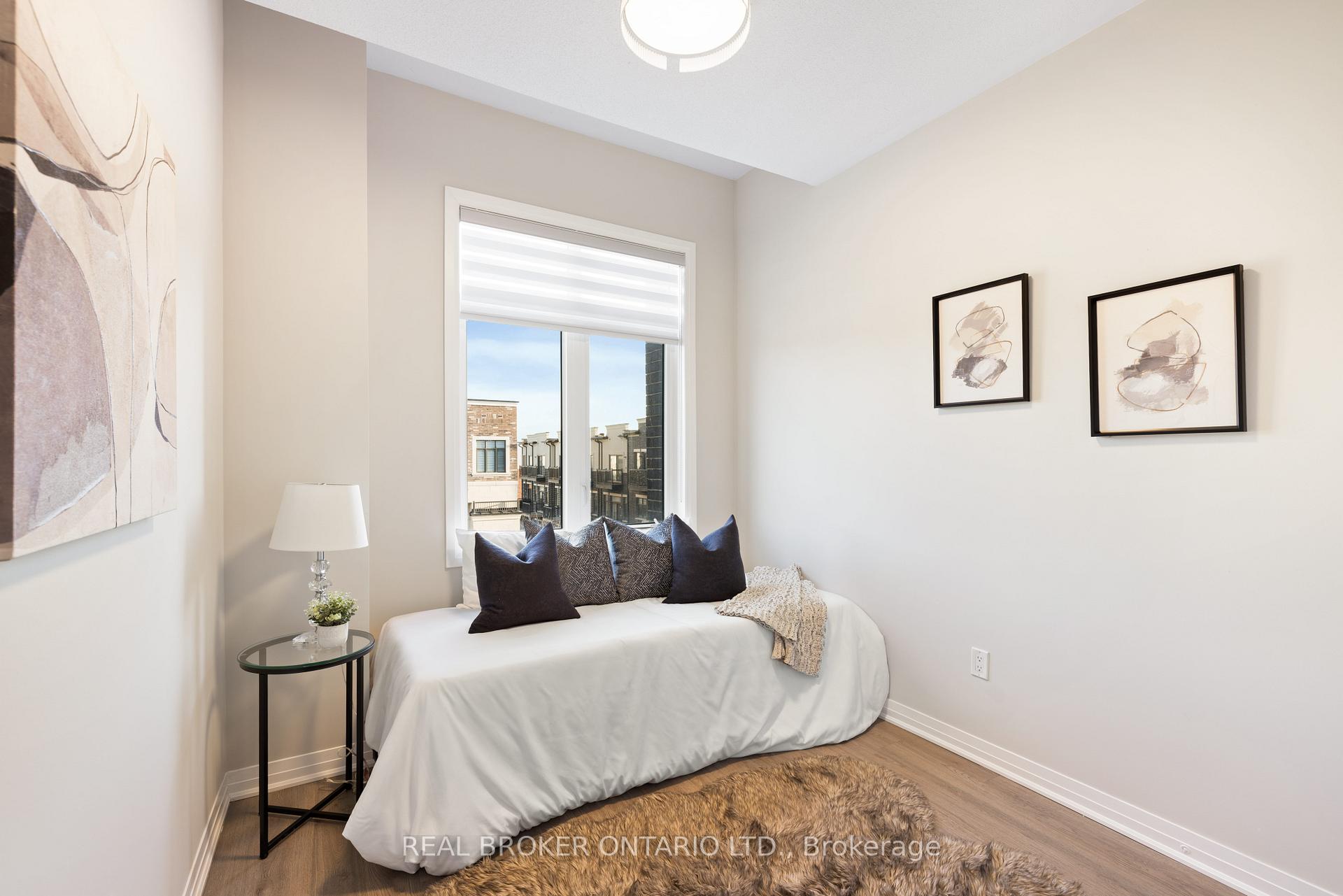 Photo 39 of 46 Arianna Crescent, Vaughan, Patterson — HOMEH