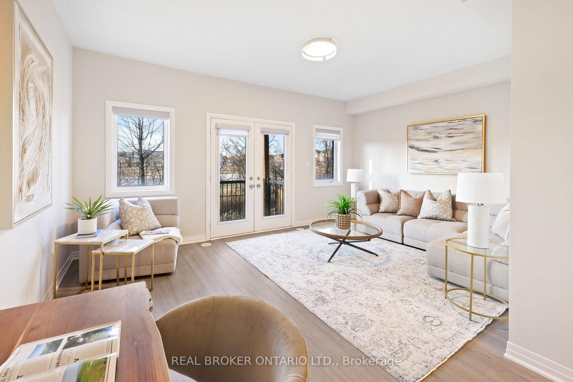 Photo 40 of 46 Arianna Crescent, Vaughan, Patterson — HOMEH
