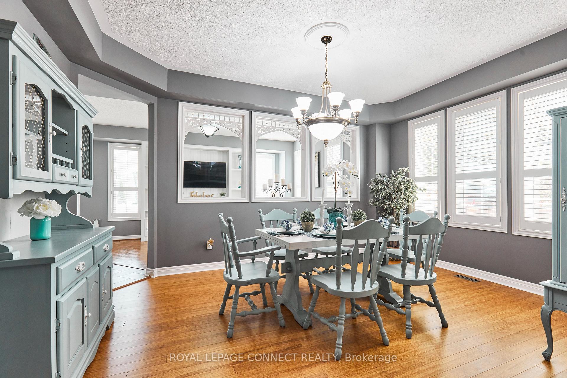 Photo 10 of 133 Vipond Road, Whitby, Brooklin — HOMEH