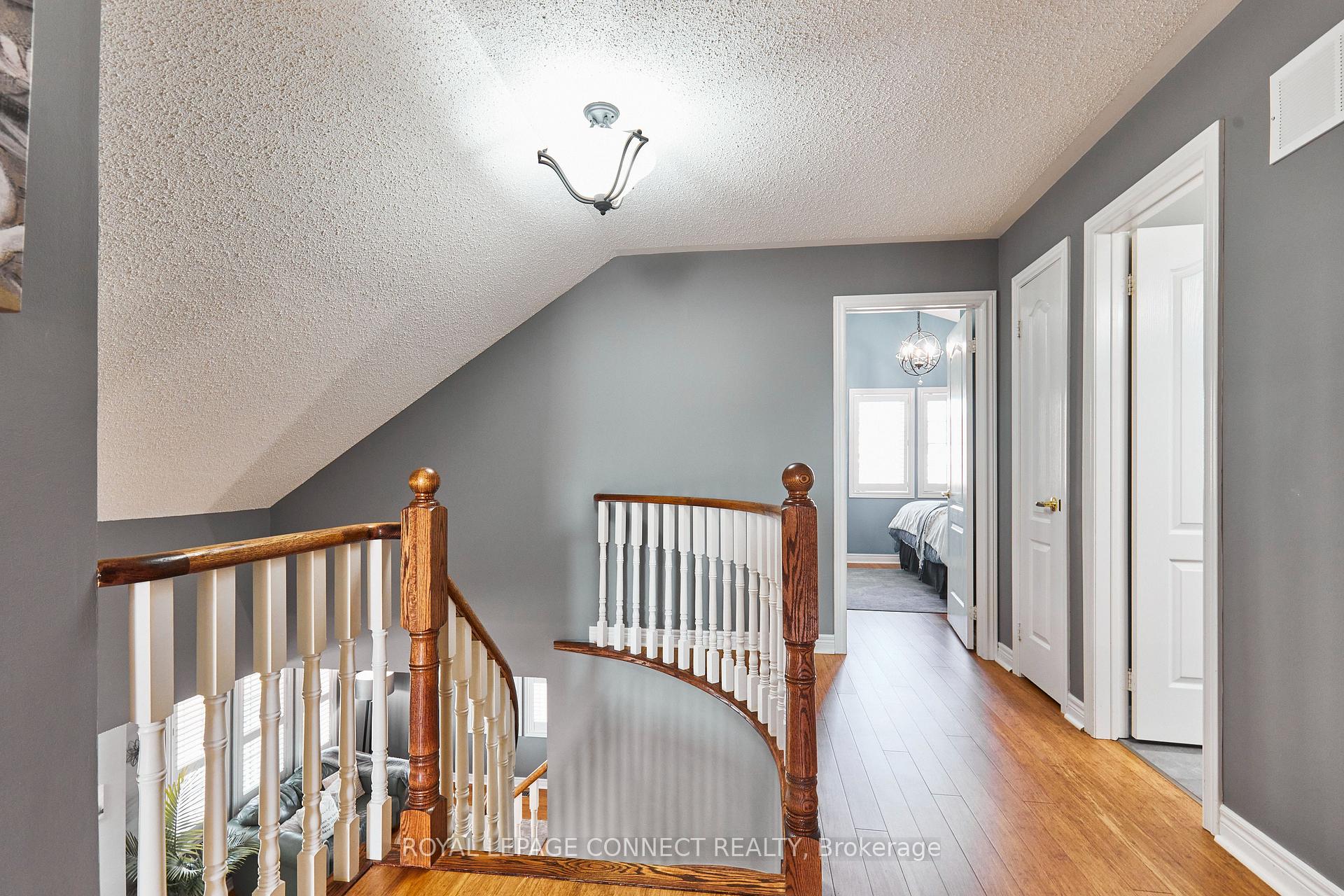 Photo 21 of 133 Vipond Road, Whitby, Brooklin — HOMEH