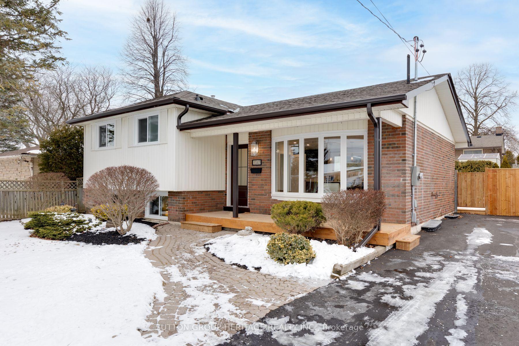 Photo 2 of 1040 Denise Drive, Oshawa, Donevan — HOMEH