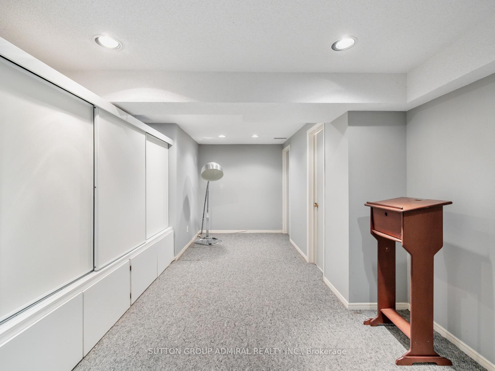 Photo 35 of 61 Ramblewood Lane, Vaughan, Brownridge — HOMEH