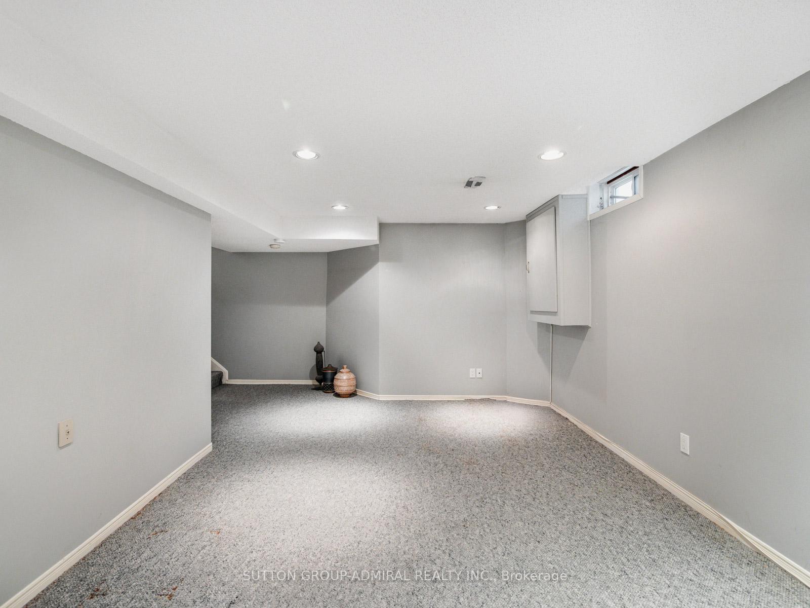 Photo 36 of 61 Ramblewood Lane, Vaughan, Brownridge — HOMEH