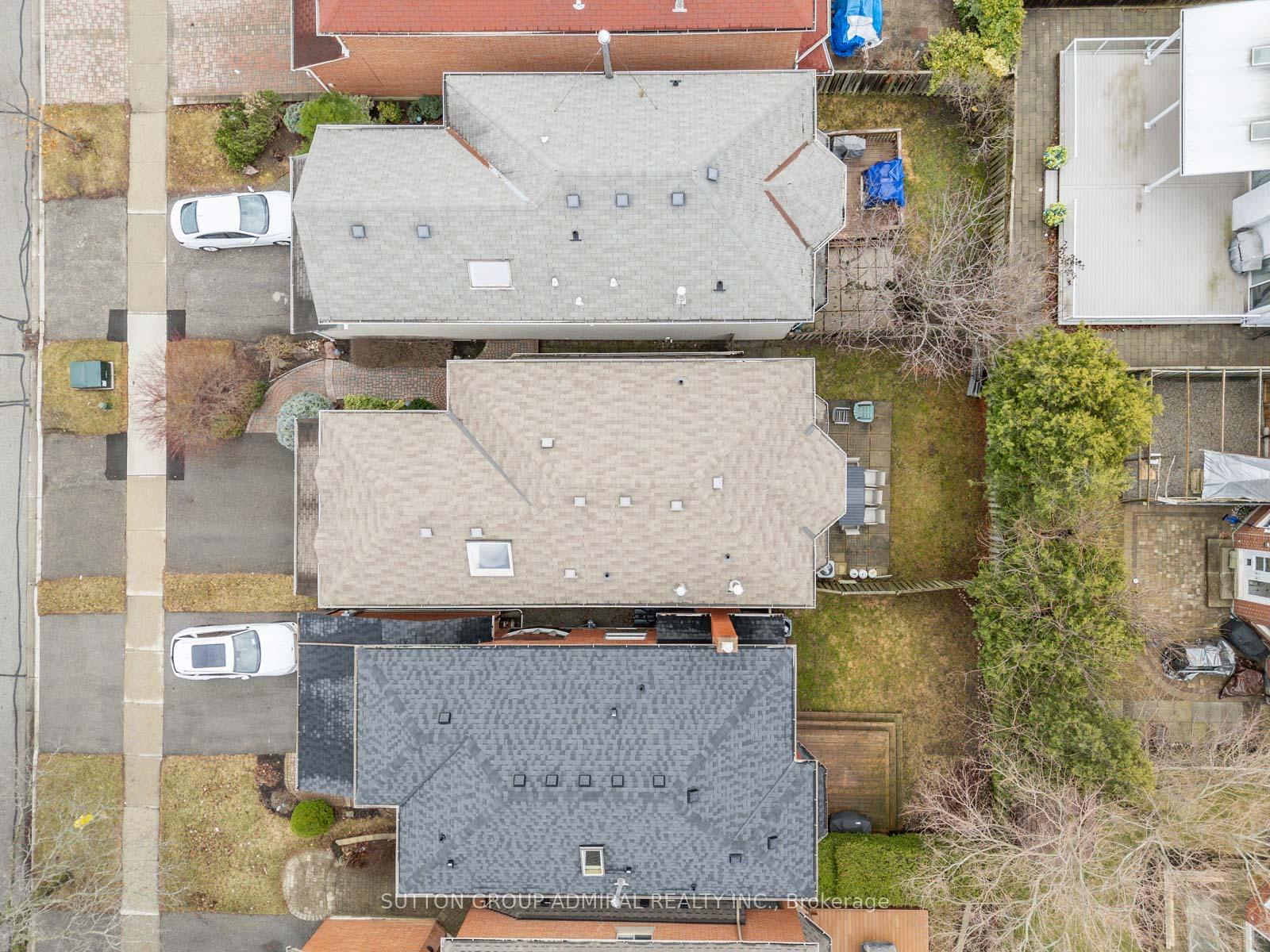 Photo 38 of 61 Ramblewood Lane, Vaughan, Brownridge — HOMEH