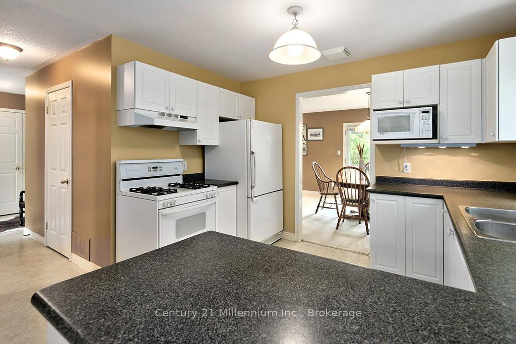 Photo 19 of 111 Patricia Drive, Blue Mountains — HOMEH